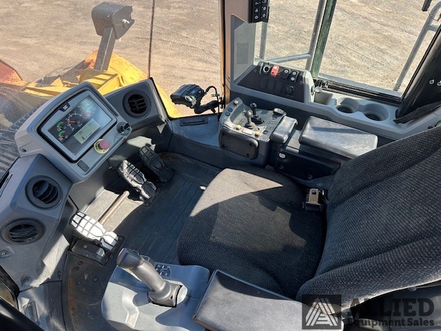 2015 CATERPILLAR 980M WHEEL LOADER