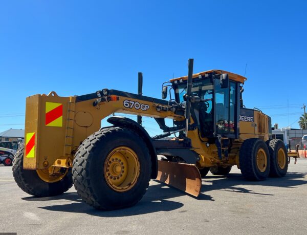2017 JOHN DEERE 670GP MOTOR GRADER