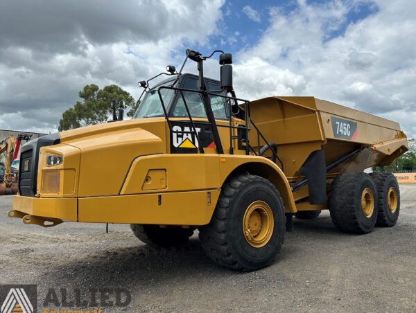 2015 CATERPILLAR 745C ARTICULATED DUMP TRUCK