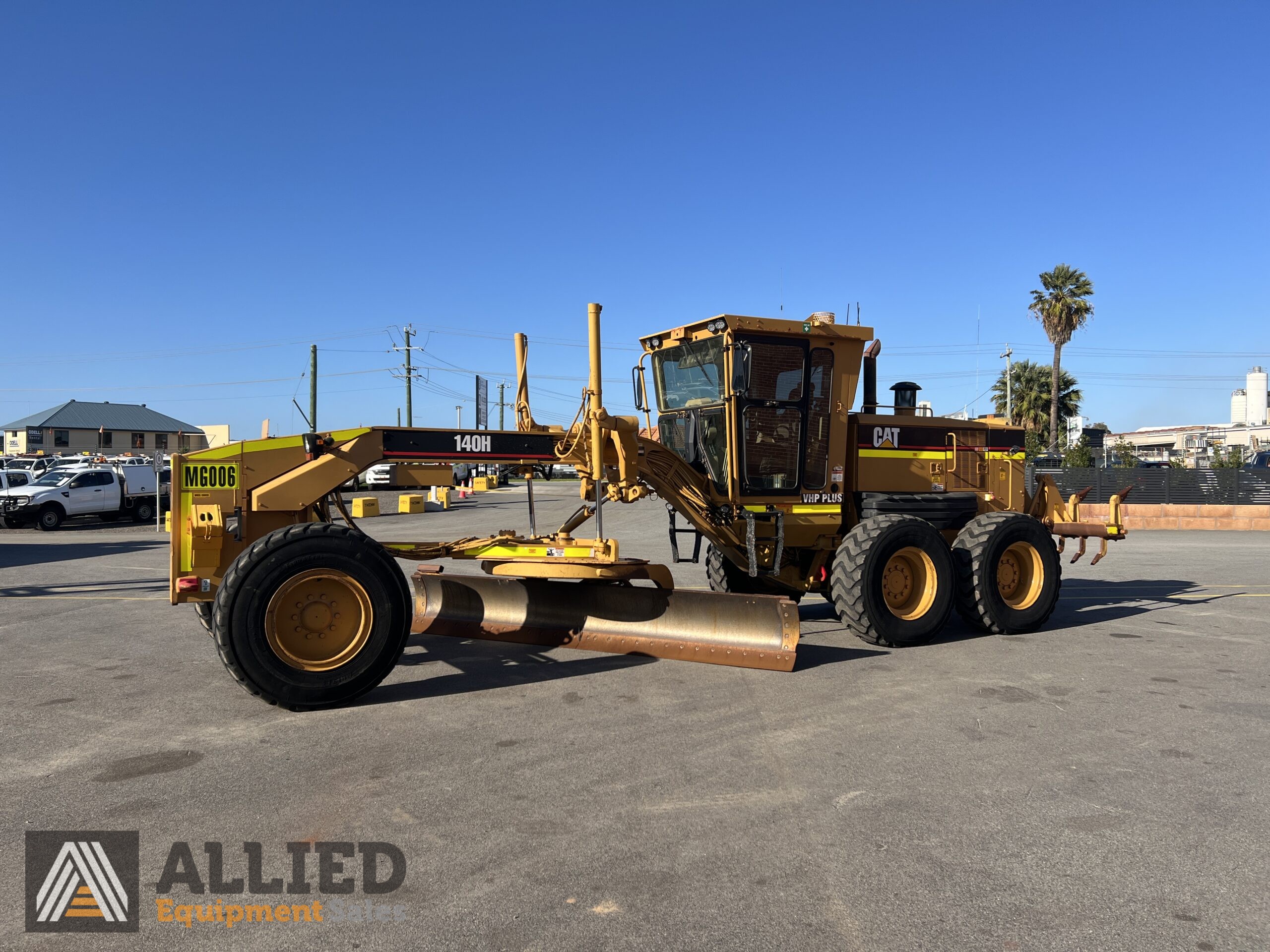 2005 CATERPILLAR 140H MOTOR GRADER