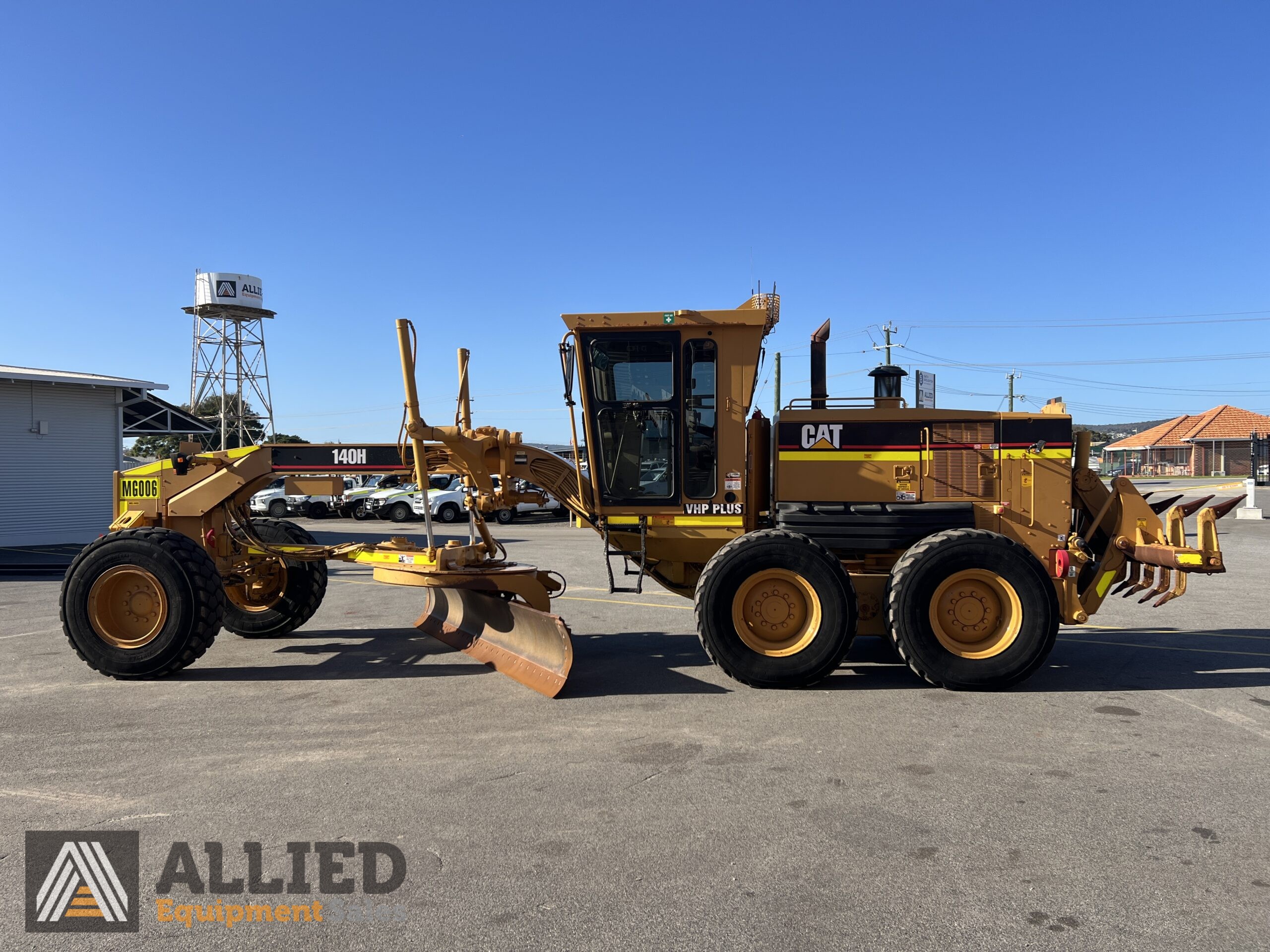 2005 CATERPILLAR 140H MOTOR GRADER