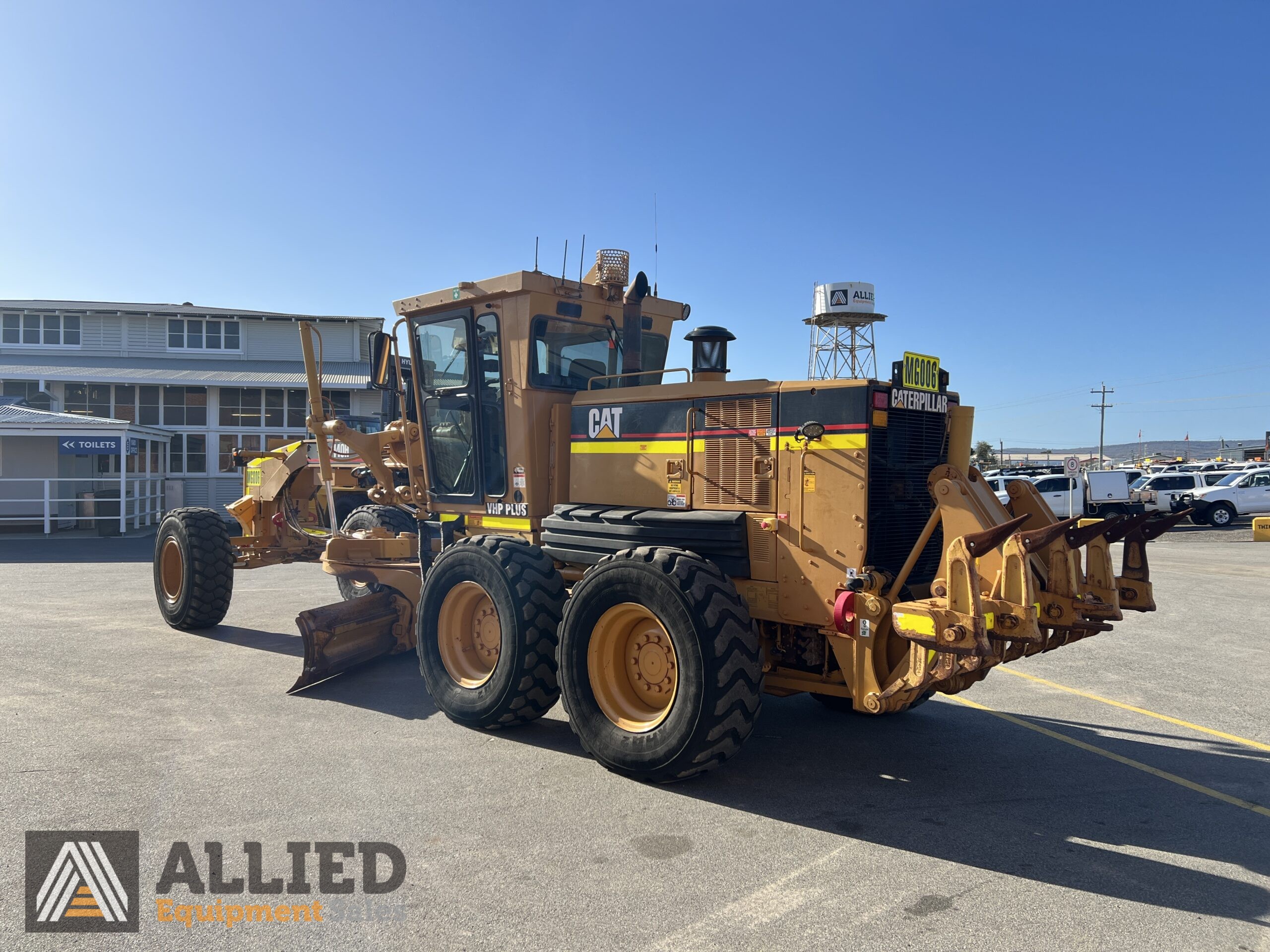 2005 CATERPILLAR 140H MOTOR GRADER