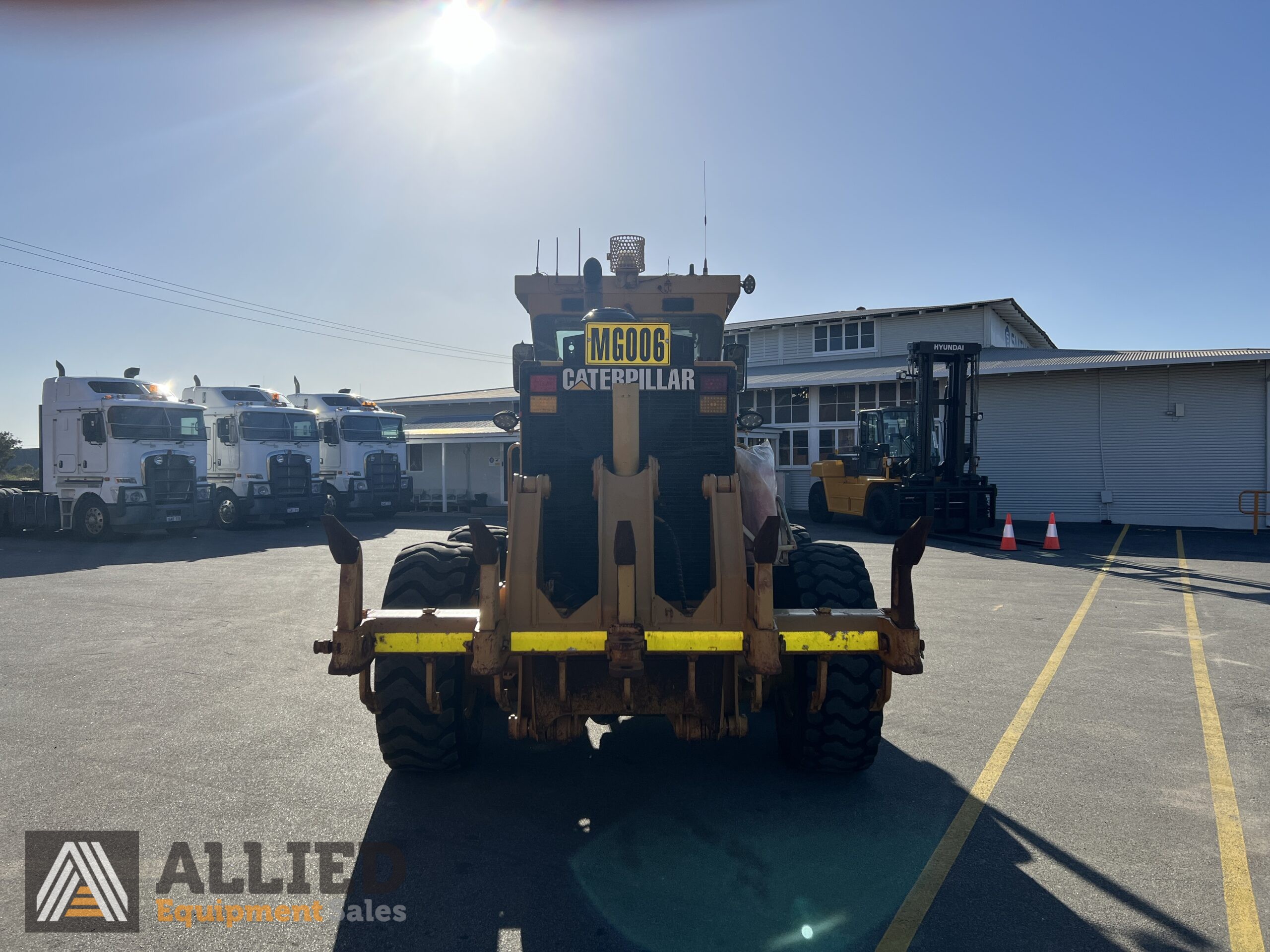 2005 CATERPILLAR 140H MOTOR GRADER