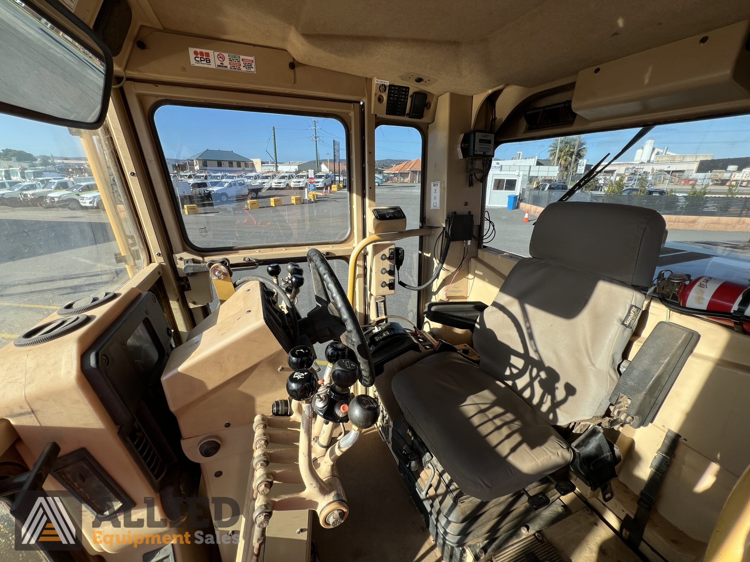 2005 CATERPILLAR 140H MOTOR GRADER