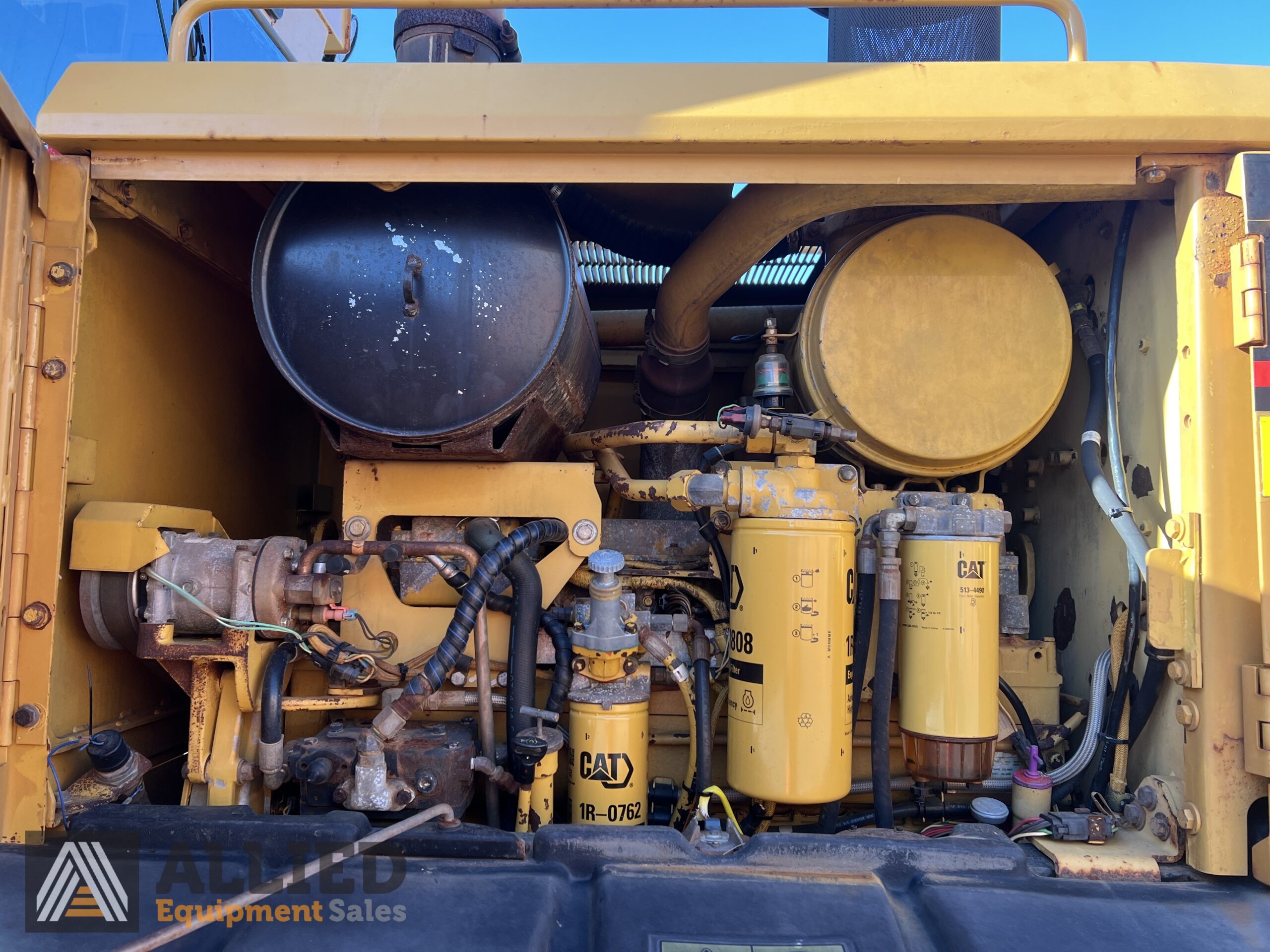 2005 CATERPILLAR 140H MOTOR GRADER