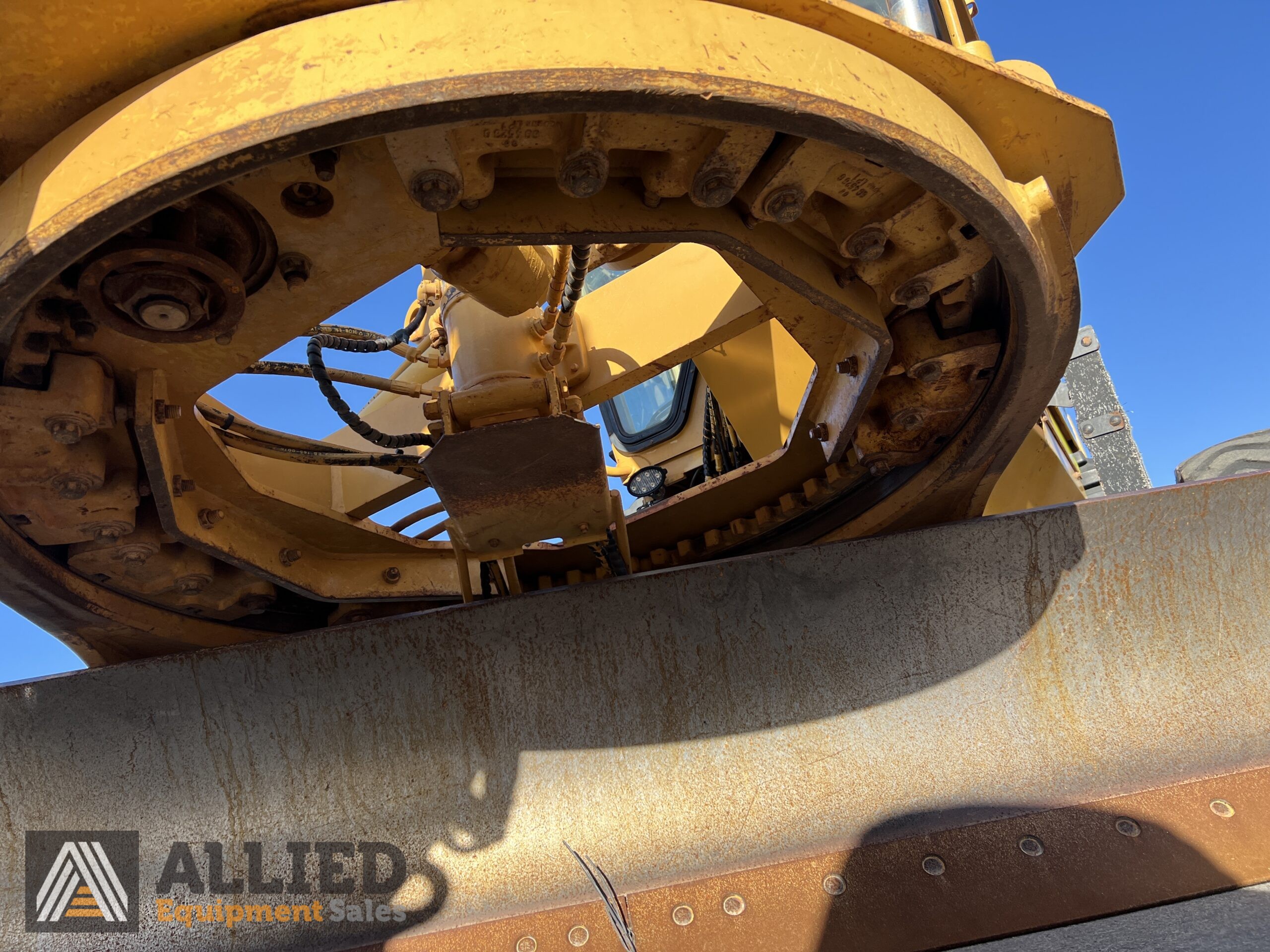 2005 CATERPILLAR 140H MOTOR GRADER