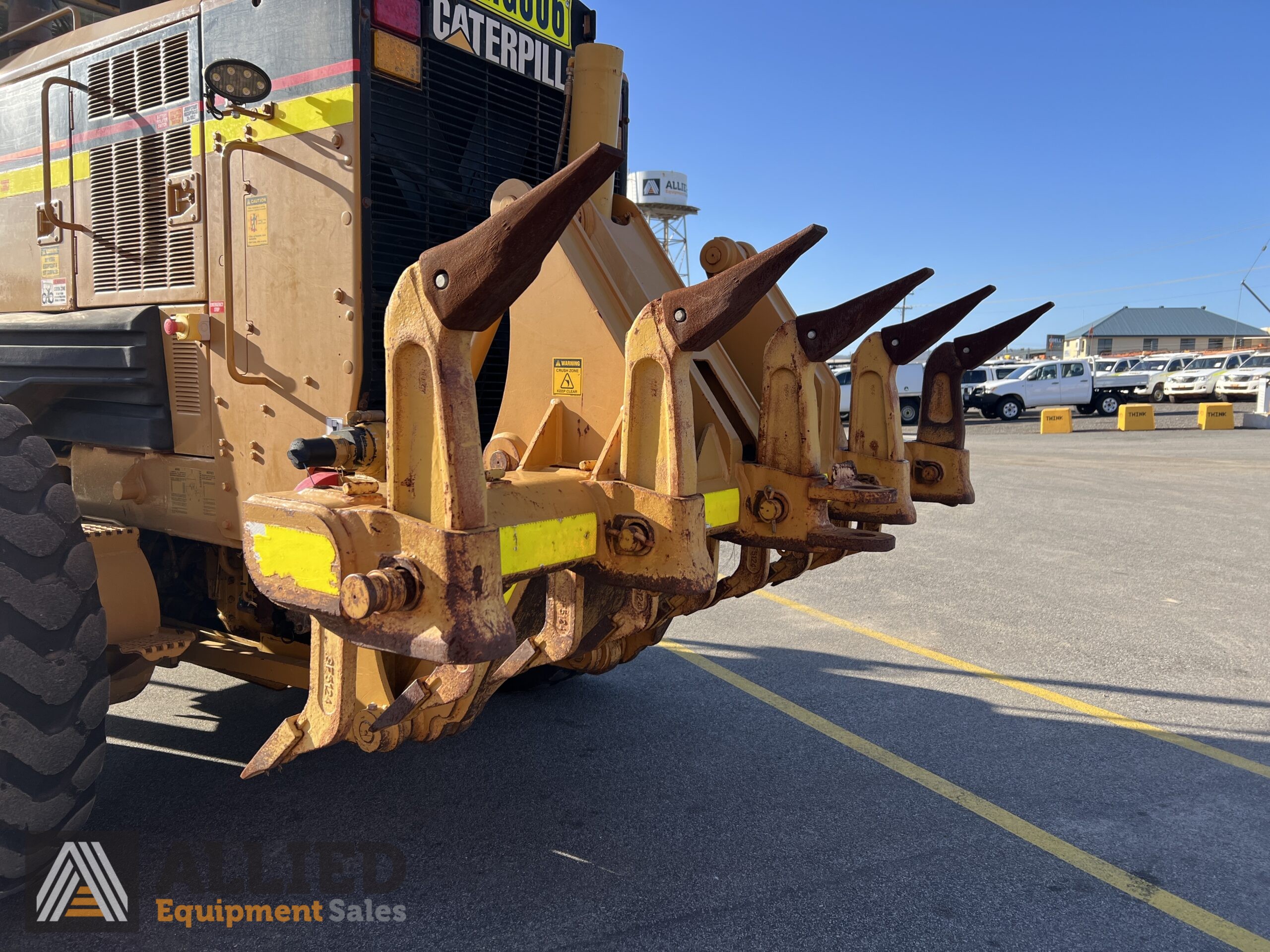 2005 CATERPILLAR 140H MOTOR GRADER