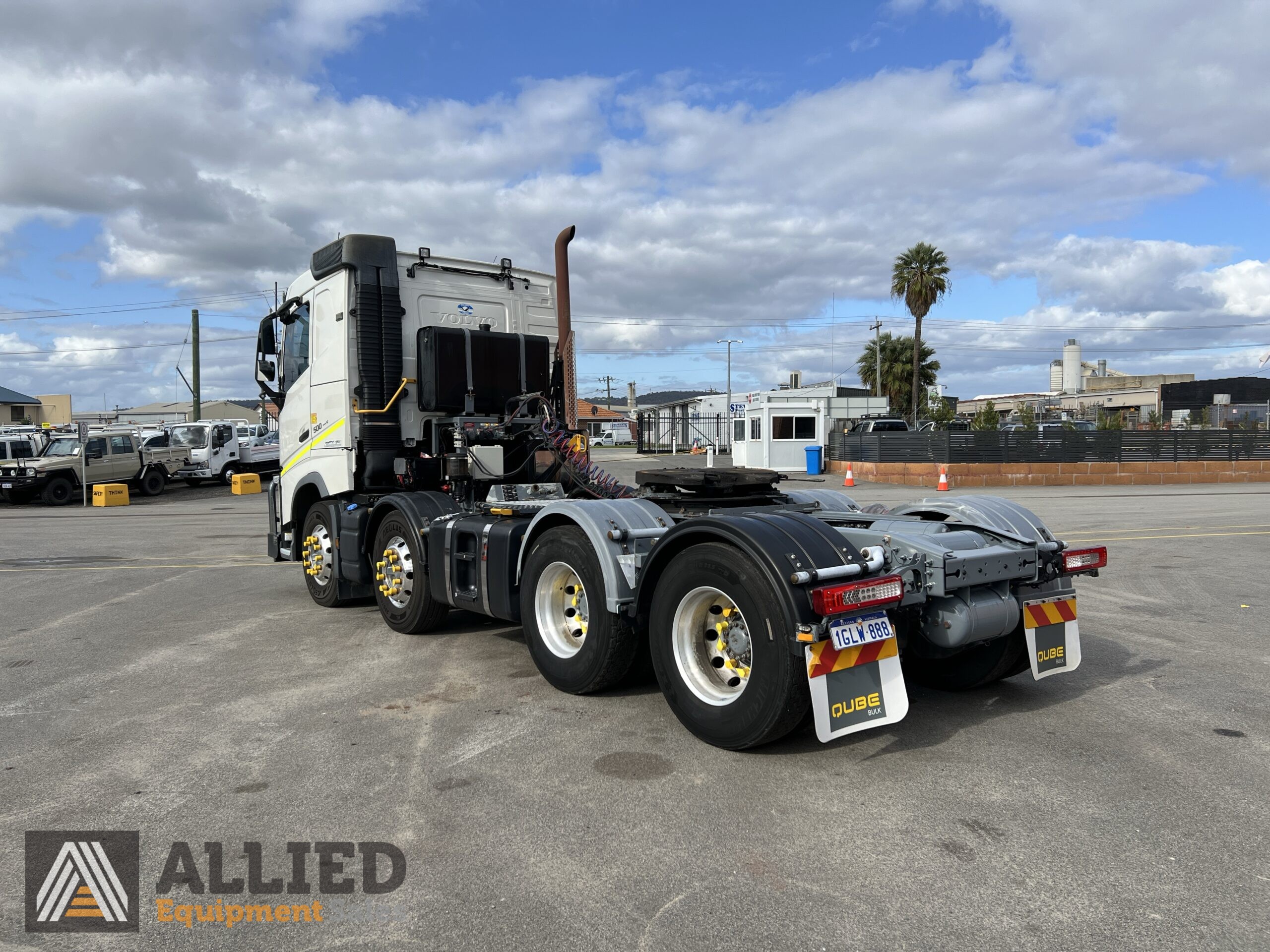 2017 VOLVO FH16 500 8X4 PRIME MOVER