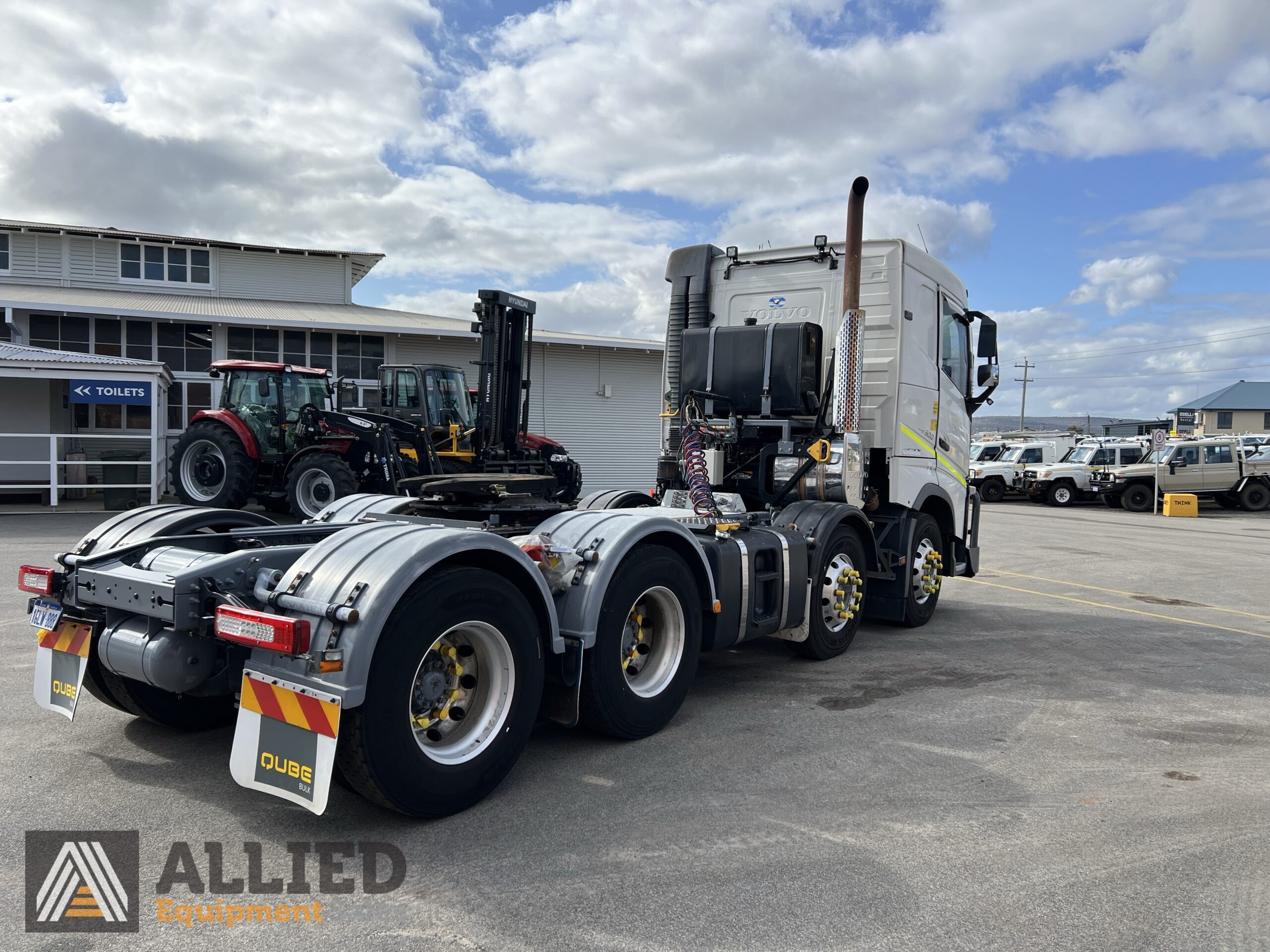 2017 VOLVO FH16 500 8X4 PRIME MOVER