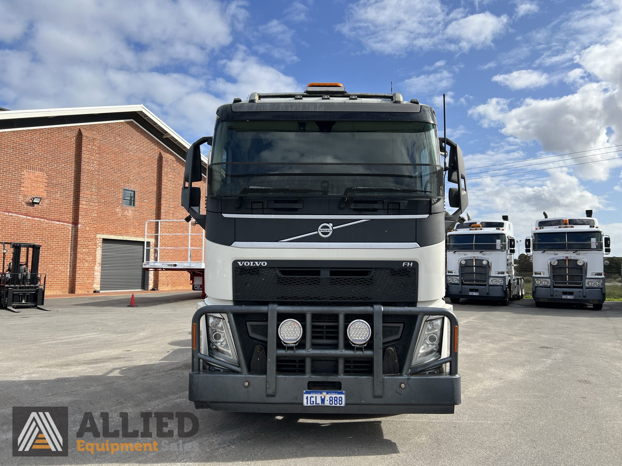 2017 VOLVO FH16 500 8X4 PRIME MOVER