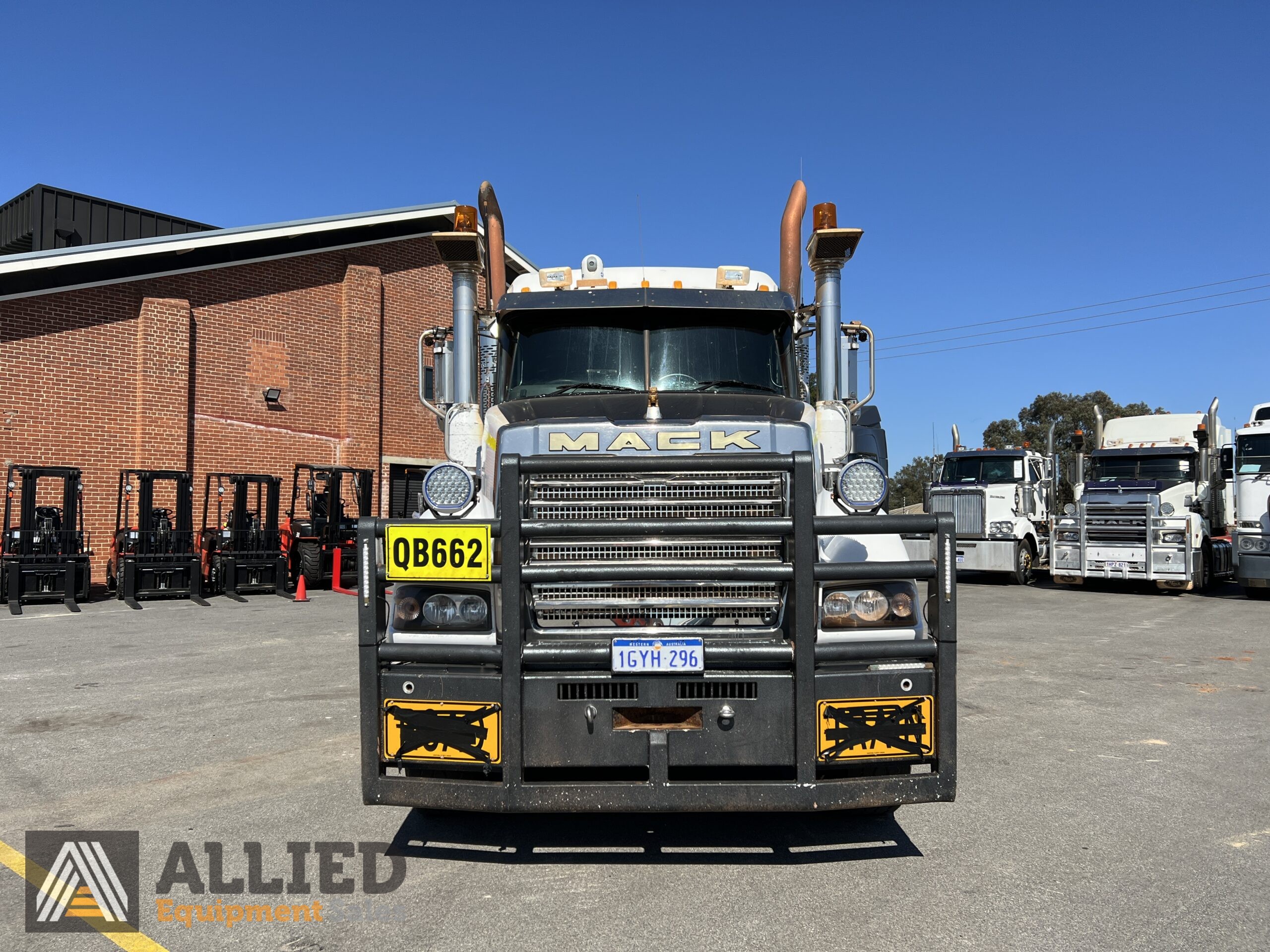 2019 MACK TITAN CLXT 685HP 8X6 PRIME MOVER