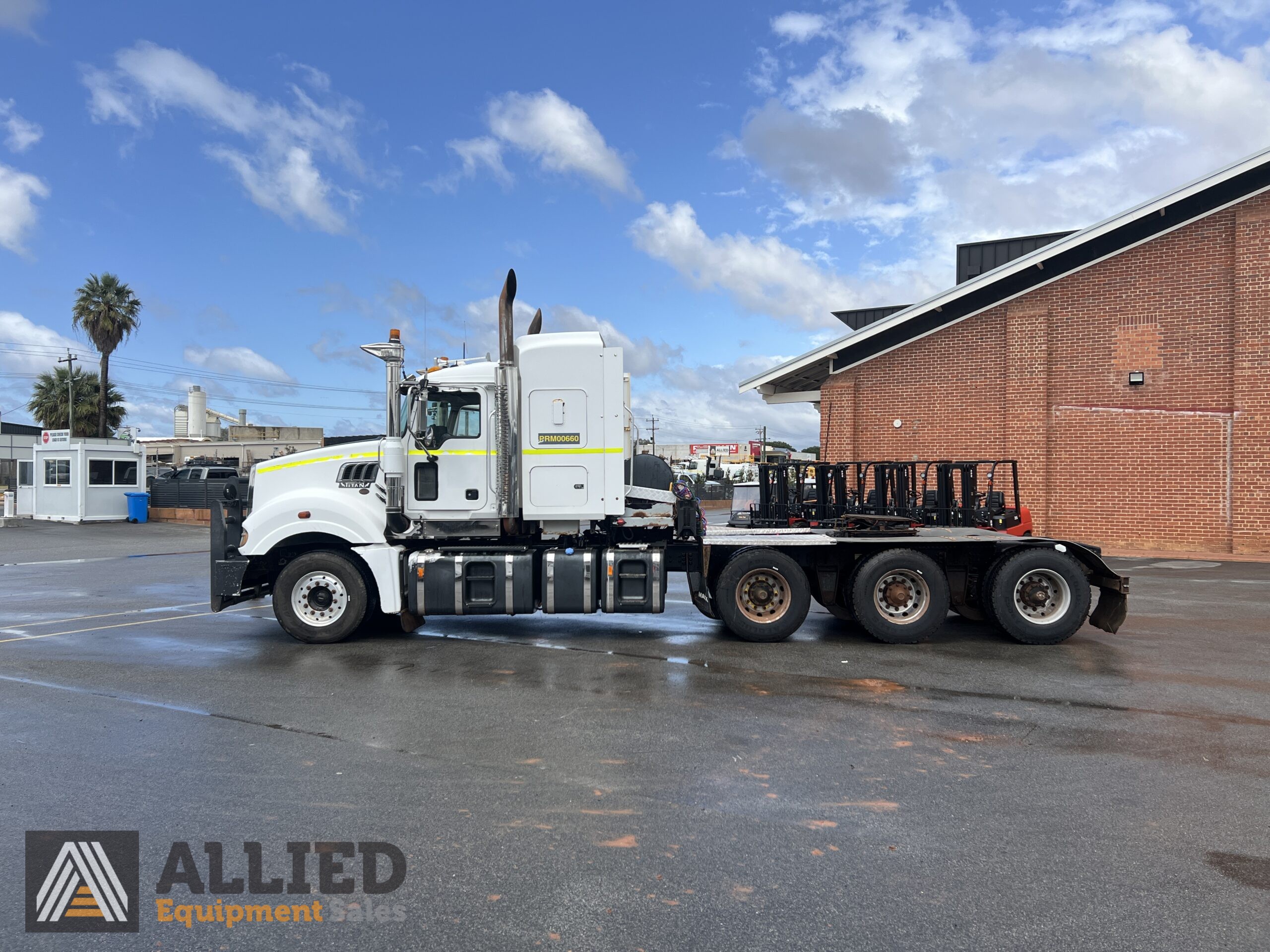 2018 MACK TITAN CLXT 685HP 8X6 PRIME MOVER