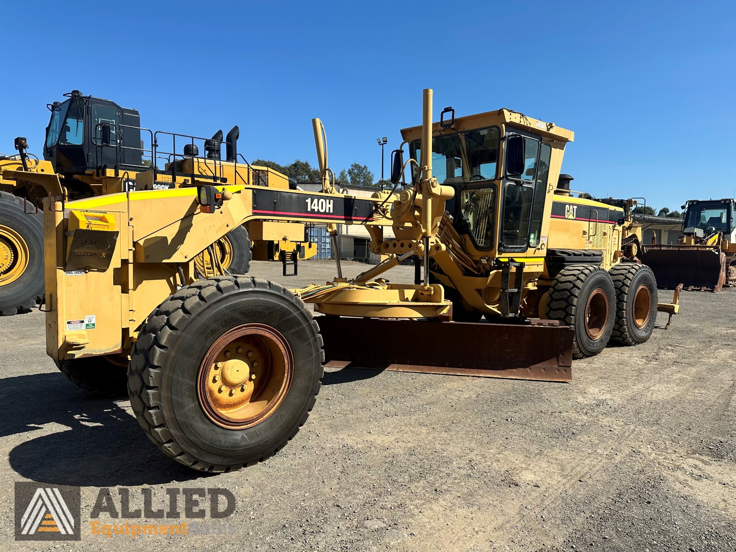 2005 CATERPILLAR 140H MOTOR GRADER