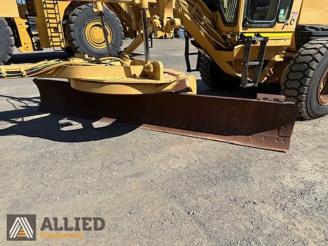 2005 CATERPILLAR 140H MOTOR GRADER