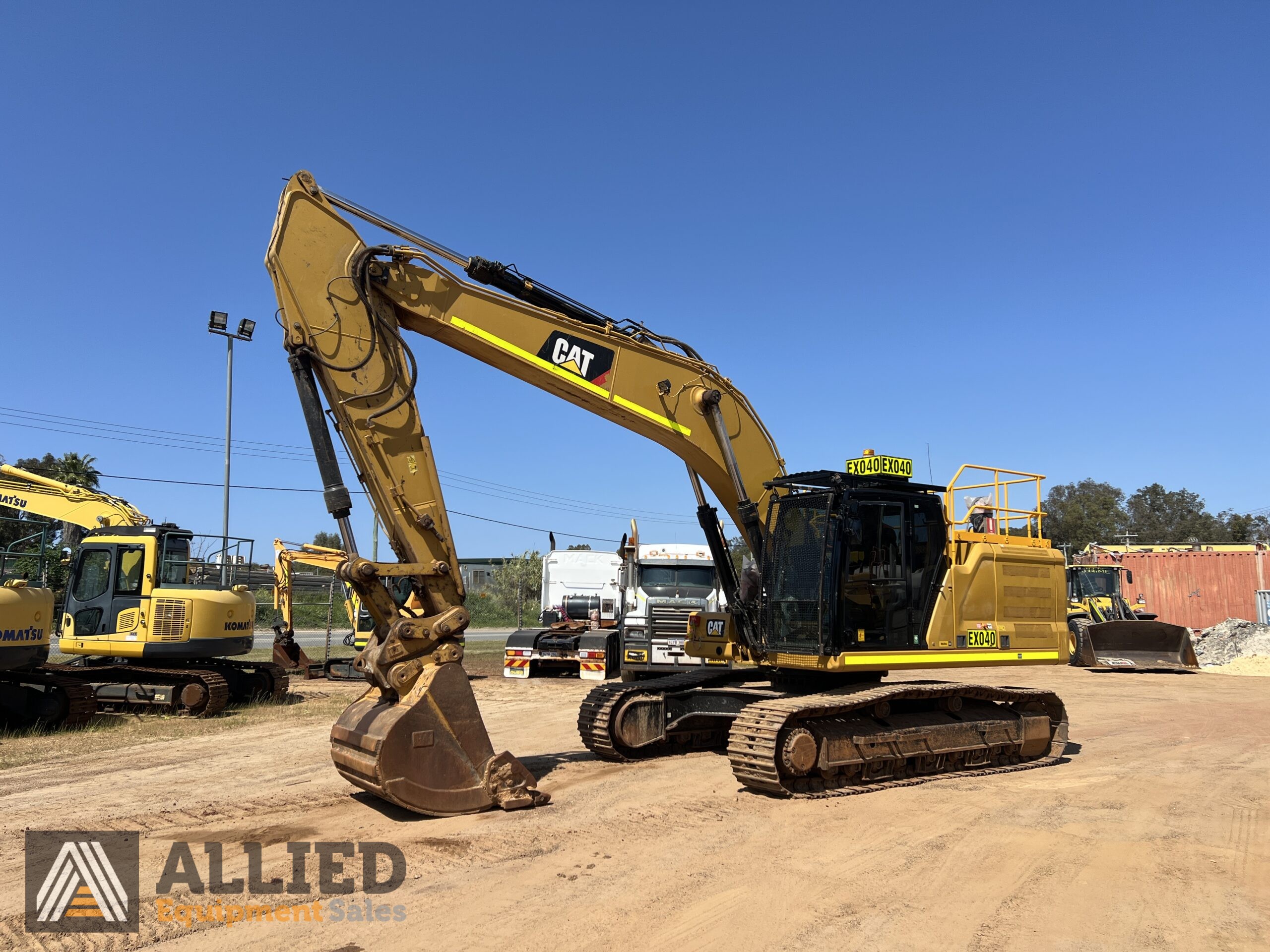 2019 CATERPILLAR 330GC EXCAVATOR