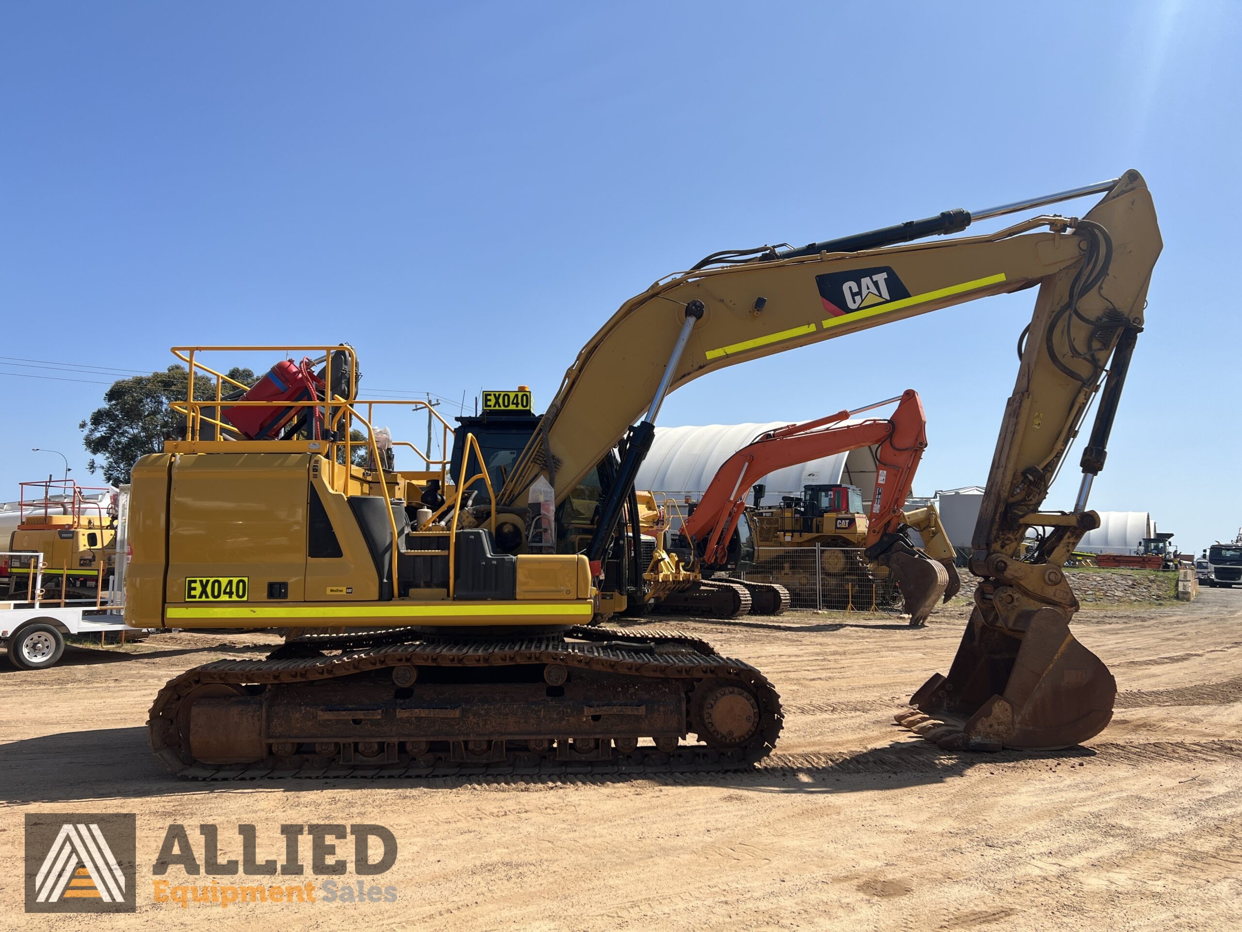 2019 CATERPILLAR 330GC EXCAVATOR