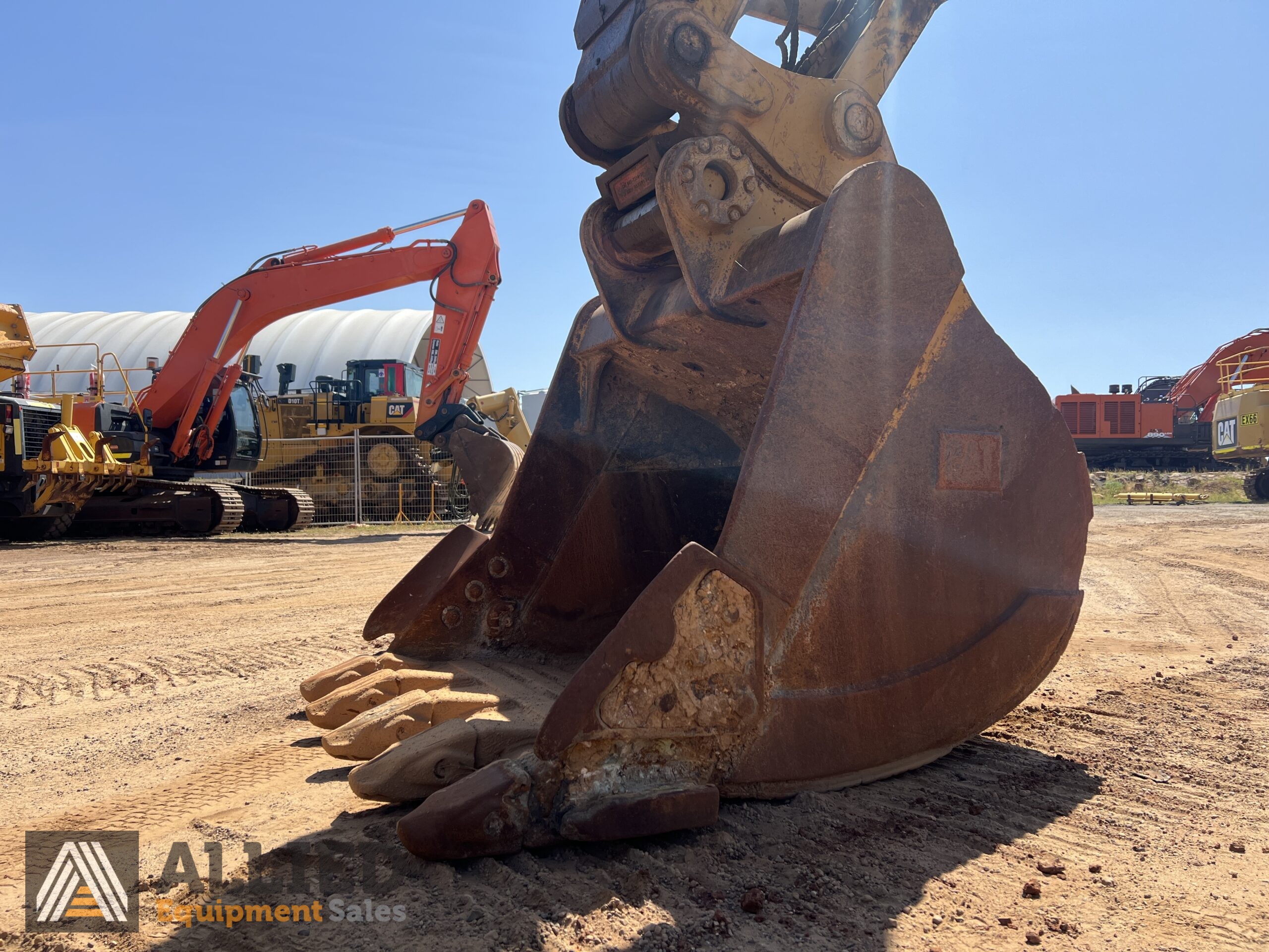 2019 CATERPILLAR 330GC EXCAVATOR