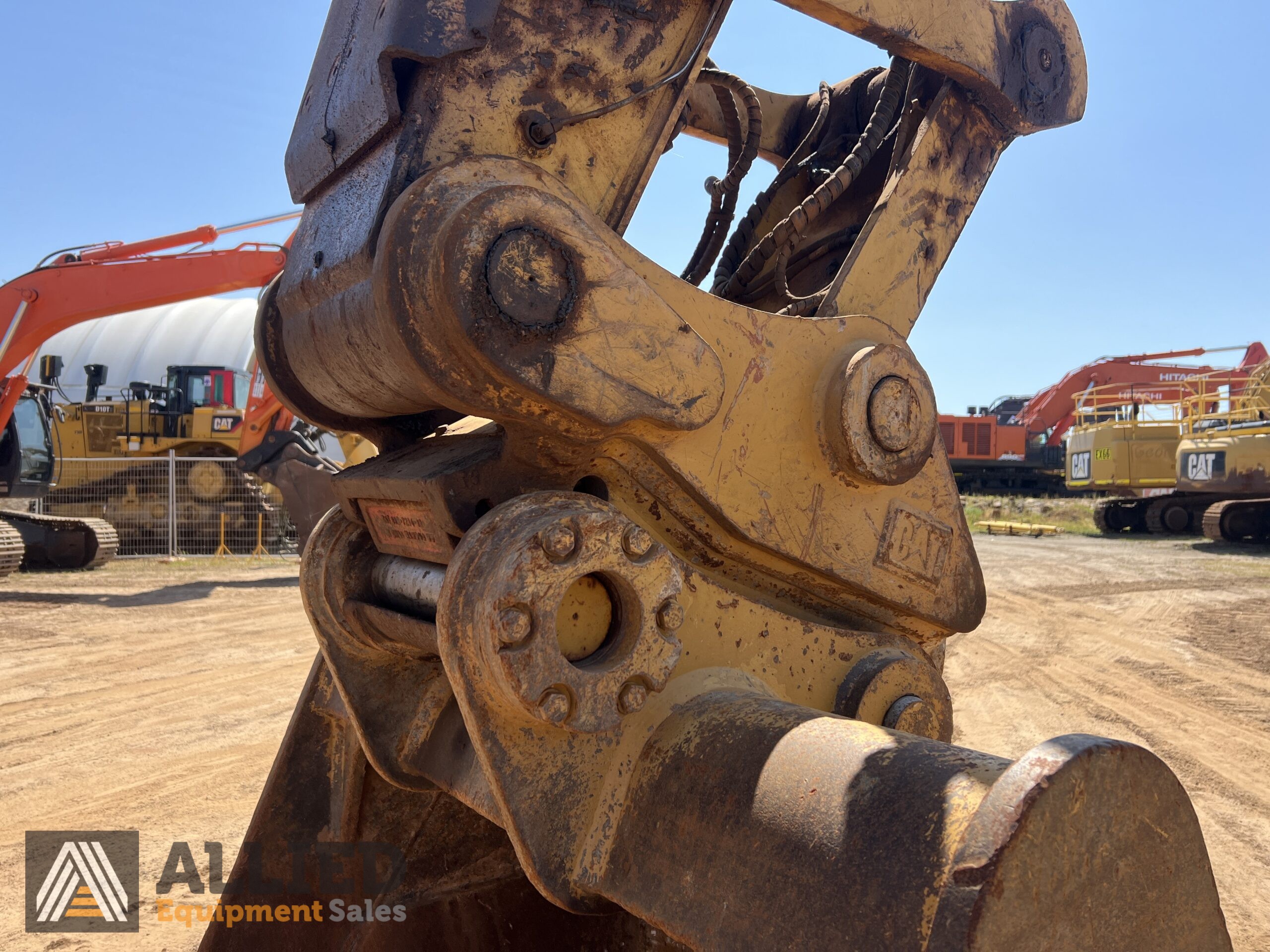 2019 CATERPILLAR 330GC EXCAVATOR