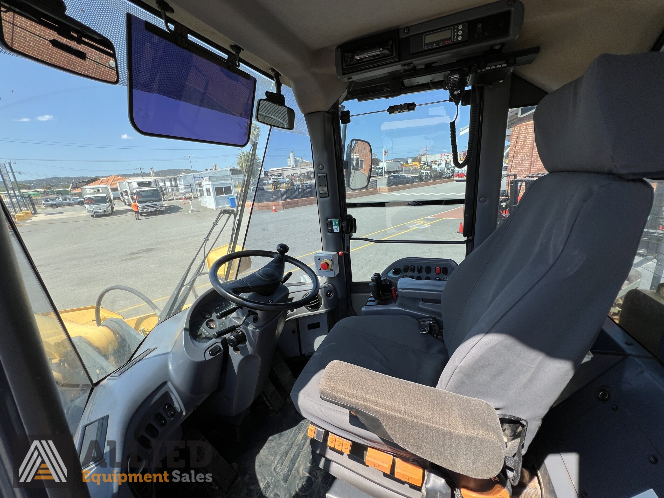 2014 KOMATSU WA380-6 WHEEL LOADER