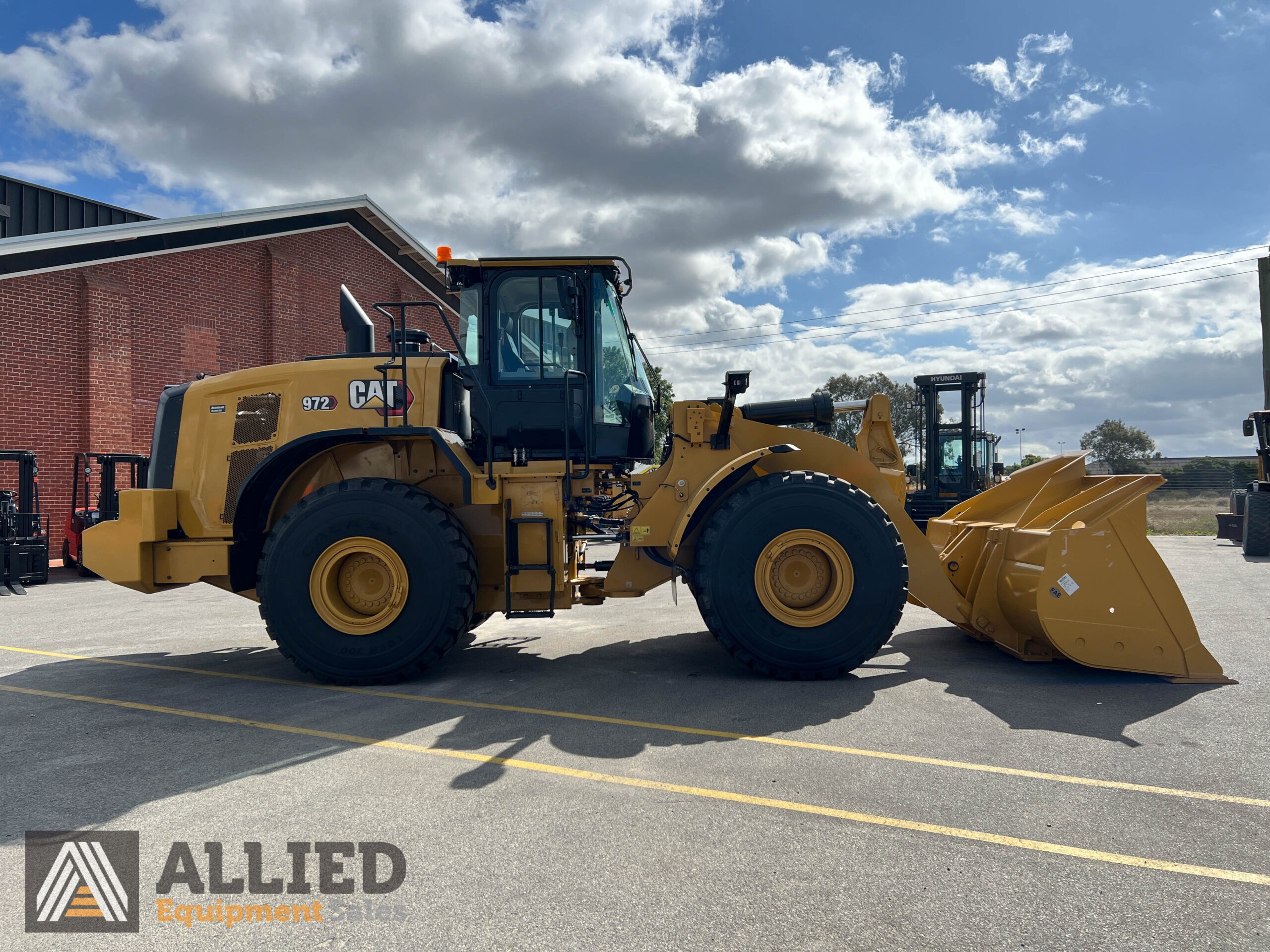 2023 CATERPILLAR 972NG WHEEL LOADER