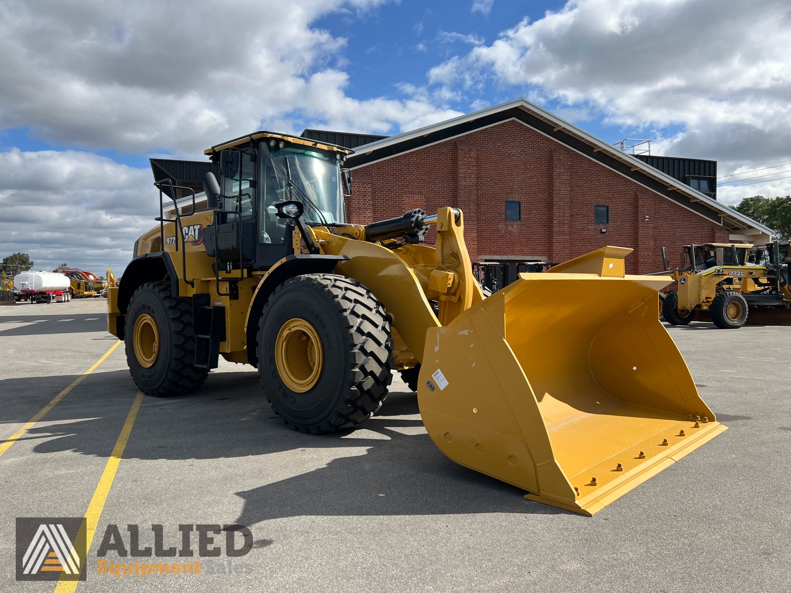 2023 CATERPILLAR 972NG WHEEL LOADER