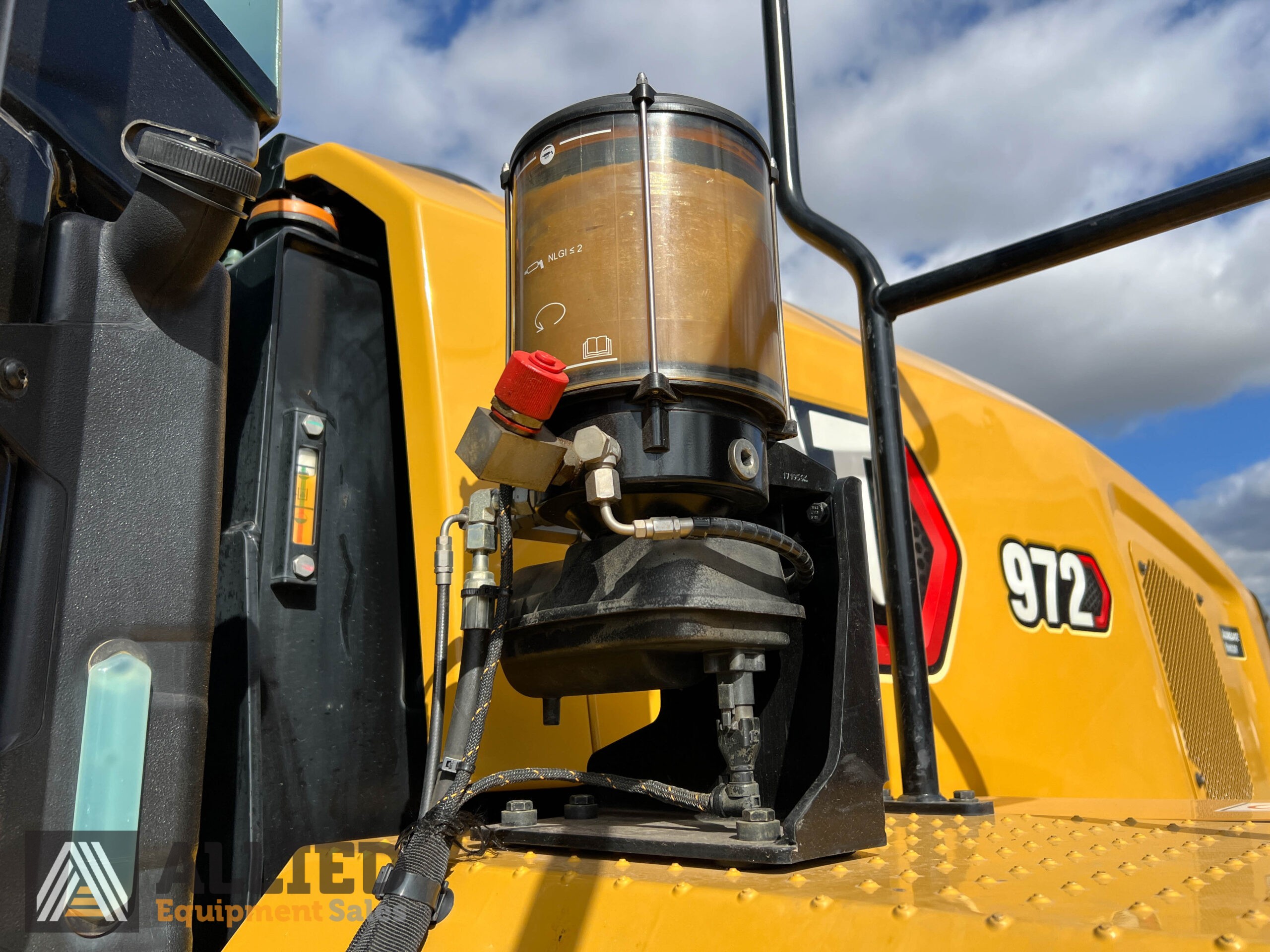 2023 CATERPILLAR 972NG WHEEL LOADER