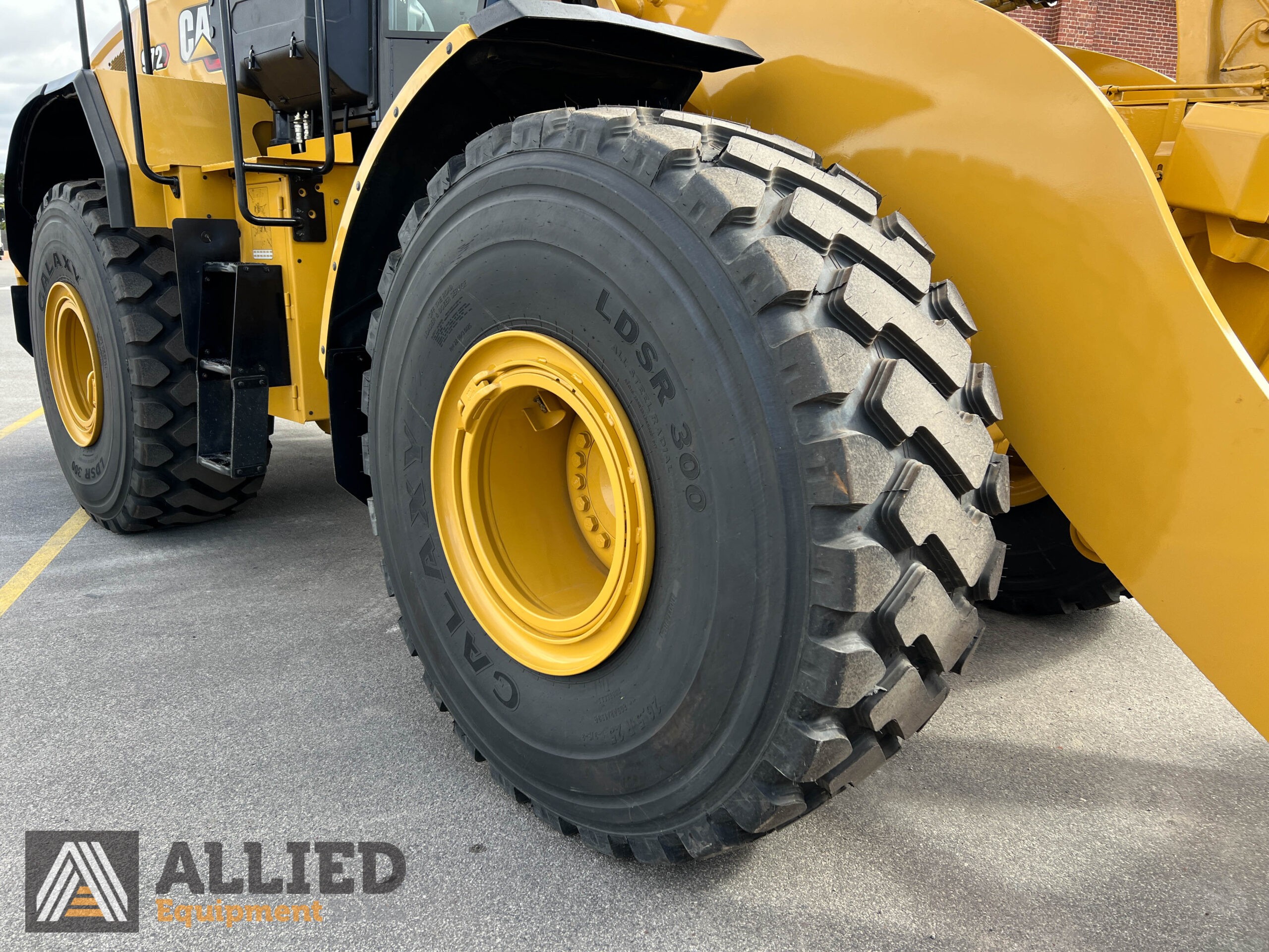 2023 CATERPILLAR 972NG WHEEL LOADER