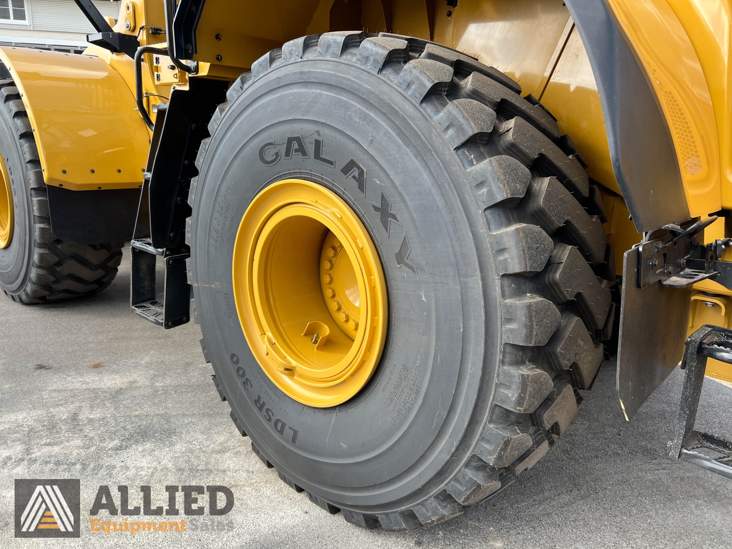 2023 CATERPILLAR 972NG WHEEL LOADER