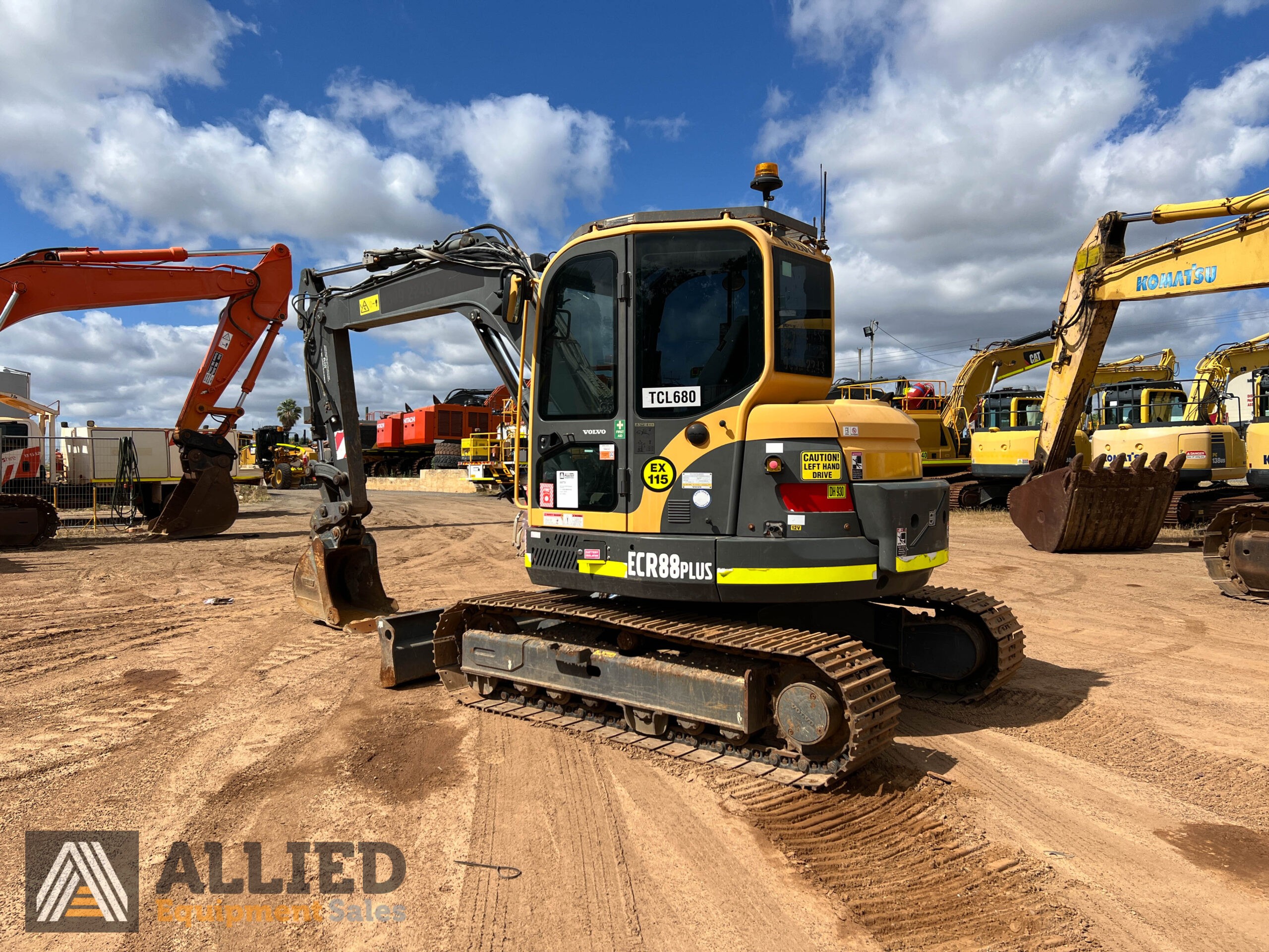 2018 VOLVO ECR88 HYDRAULIC EXCAVATOR