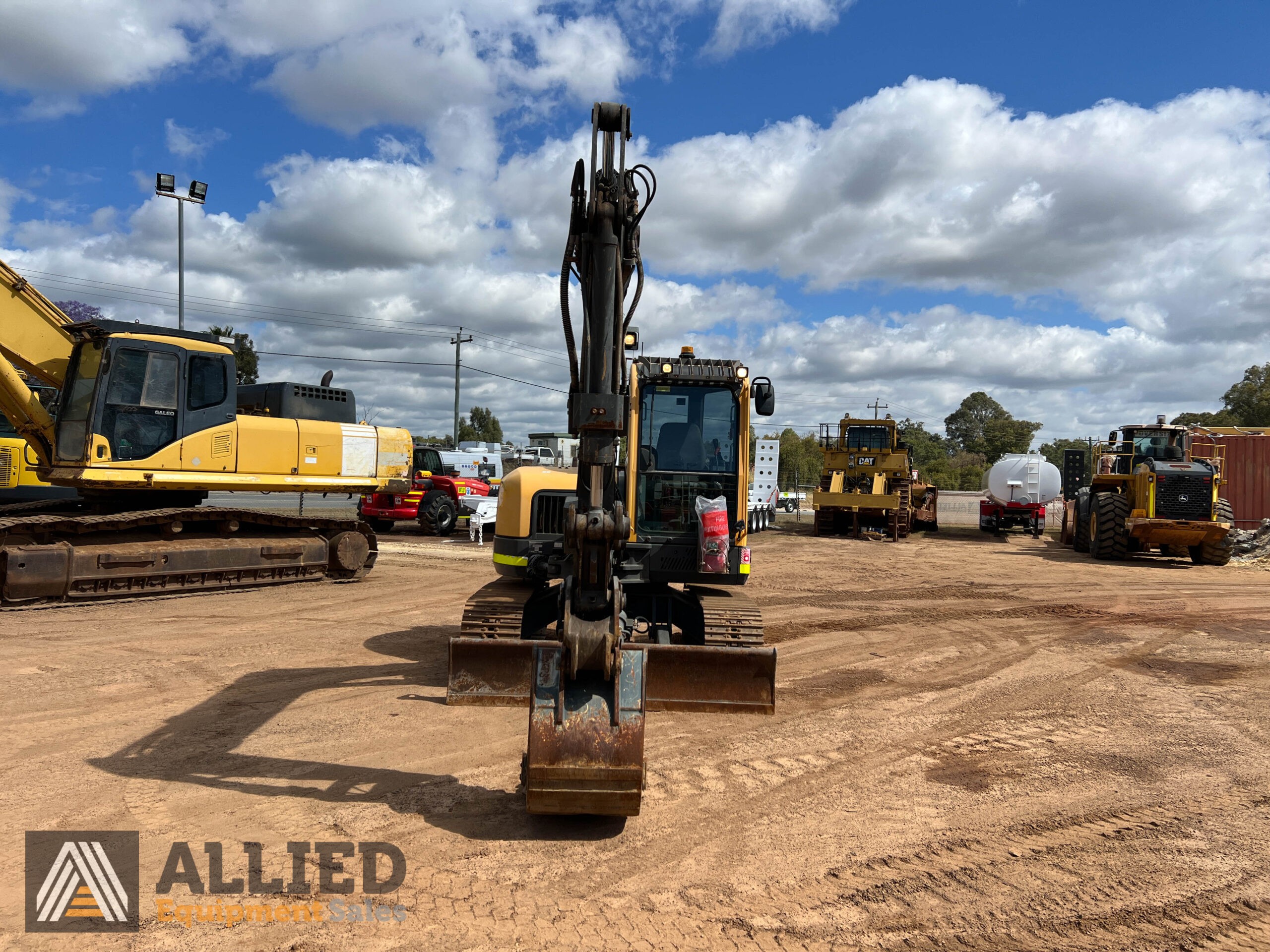 2018 VOLVO ECR88 HYDRAULIC EXCAVATOR