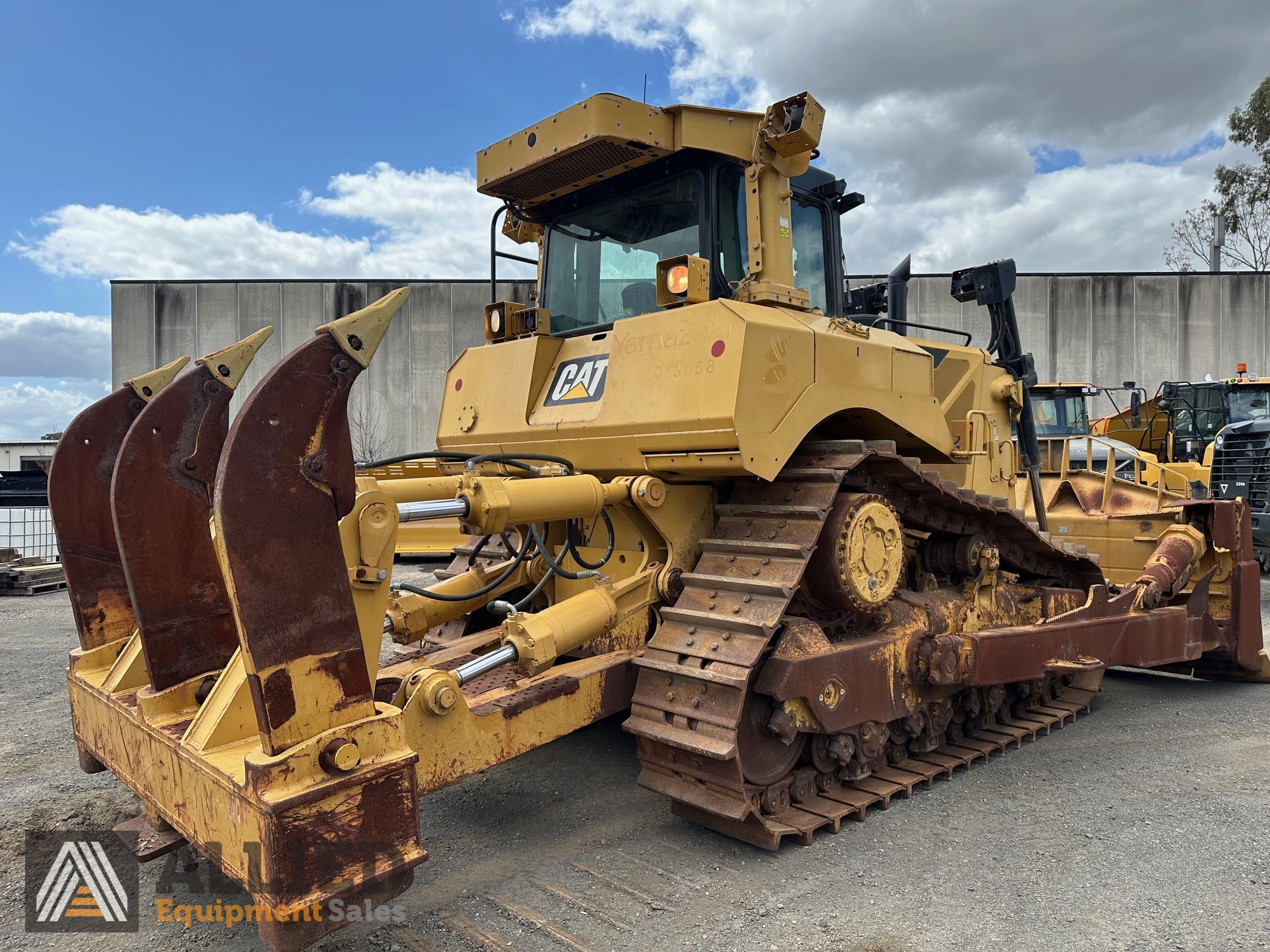 2012 CATERPILLAR D8T TRACK TYPE TRACTOR