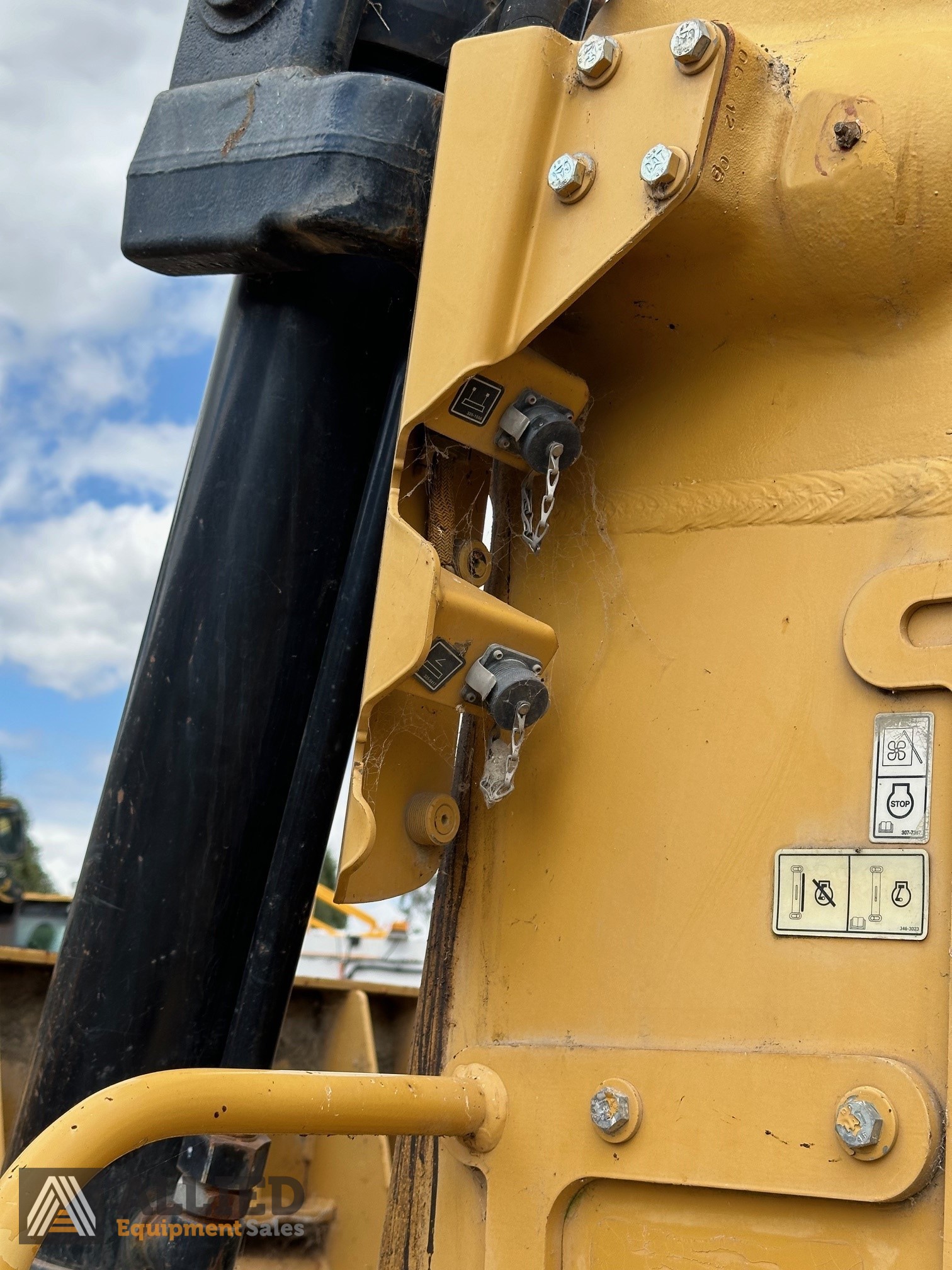 2012 CATERPILLAR D8T TRACK TYPE TRACTOR