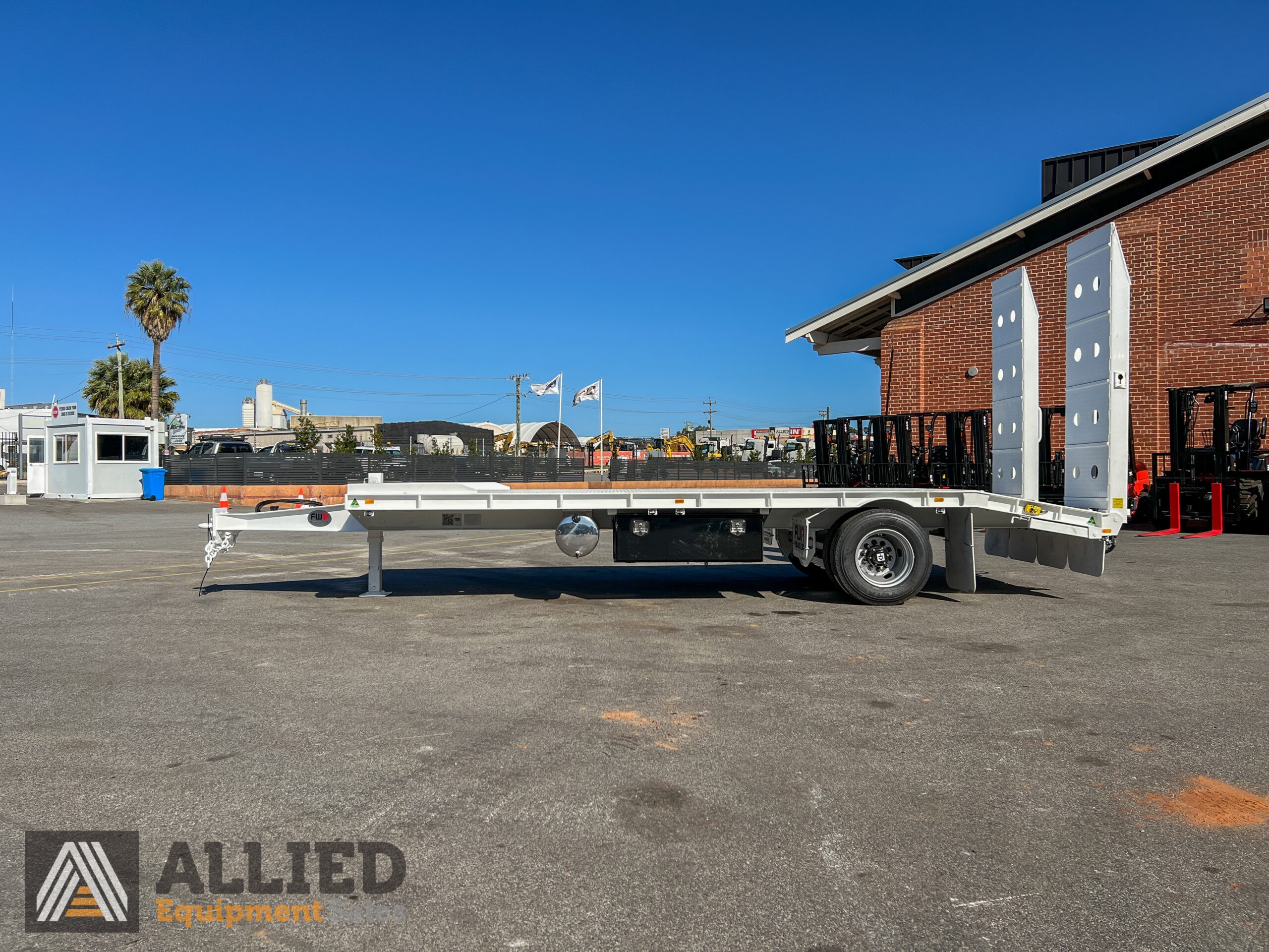 NEW 2024 FWR SINGLE AXLE TAG TRAILER – ALL HYDRAULIC