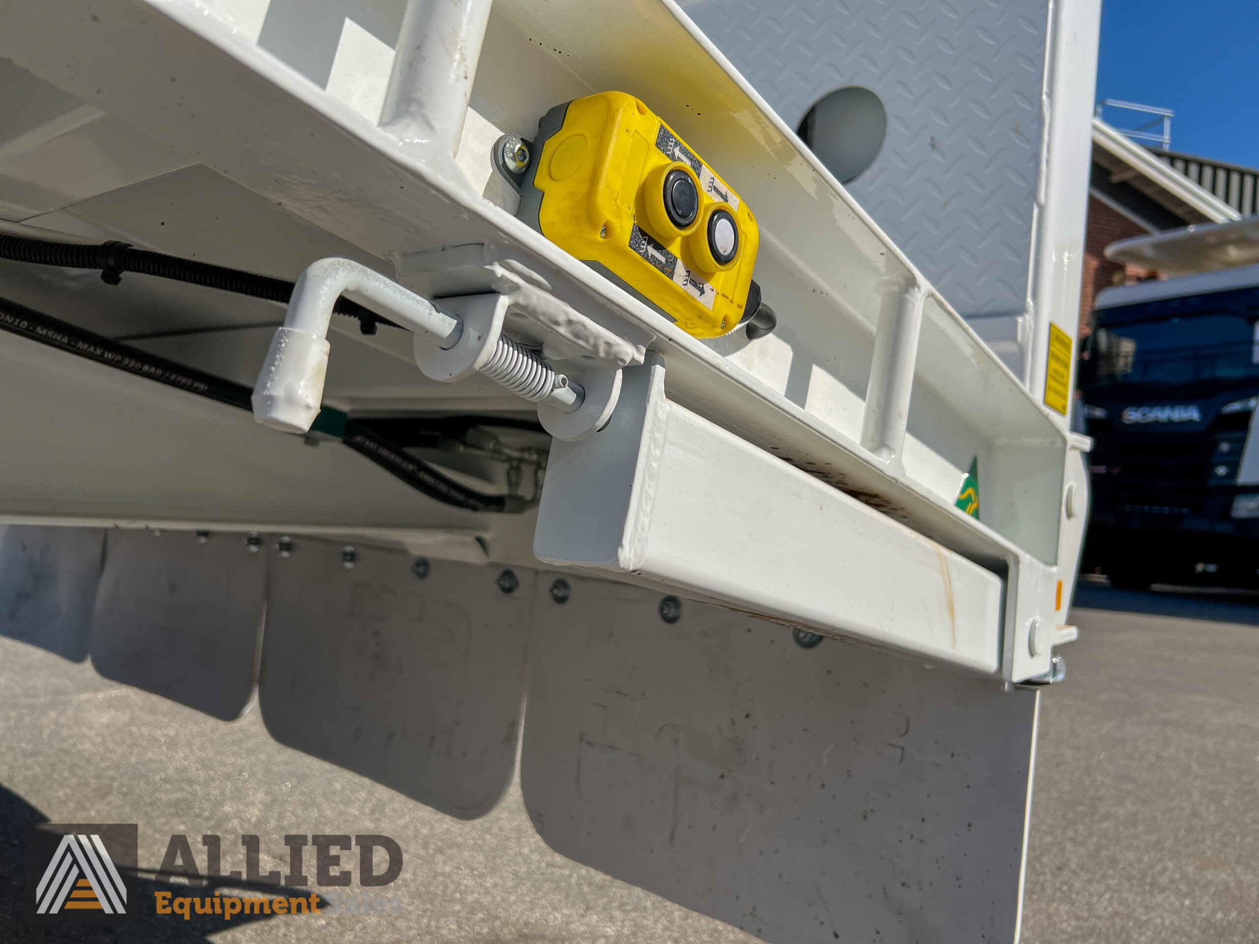 NEW 2024 FWR SINGLE AXLE TAG TRAILER – ALL HYDRAULIC