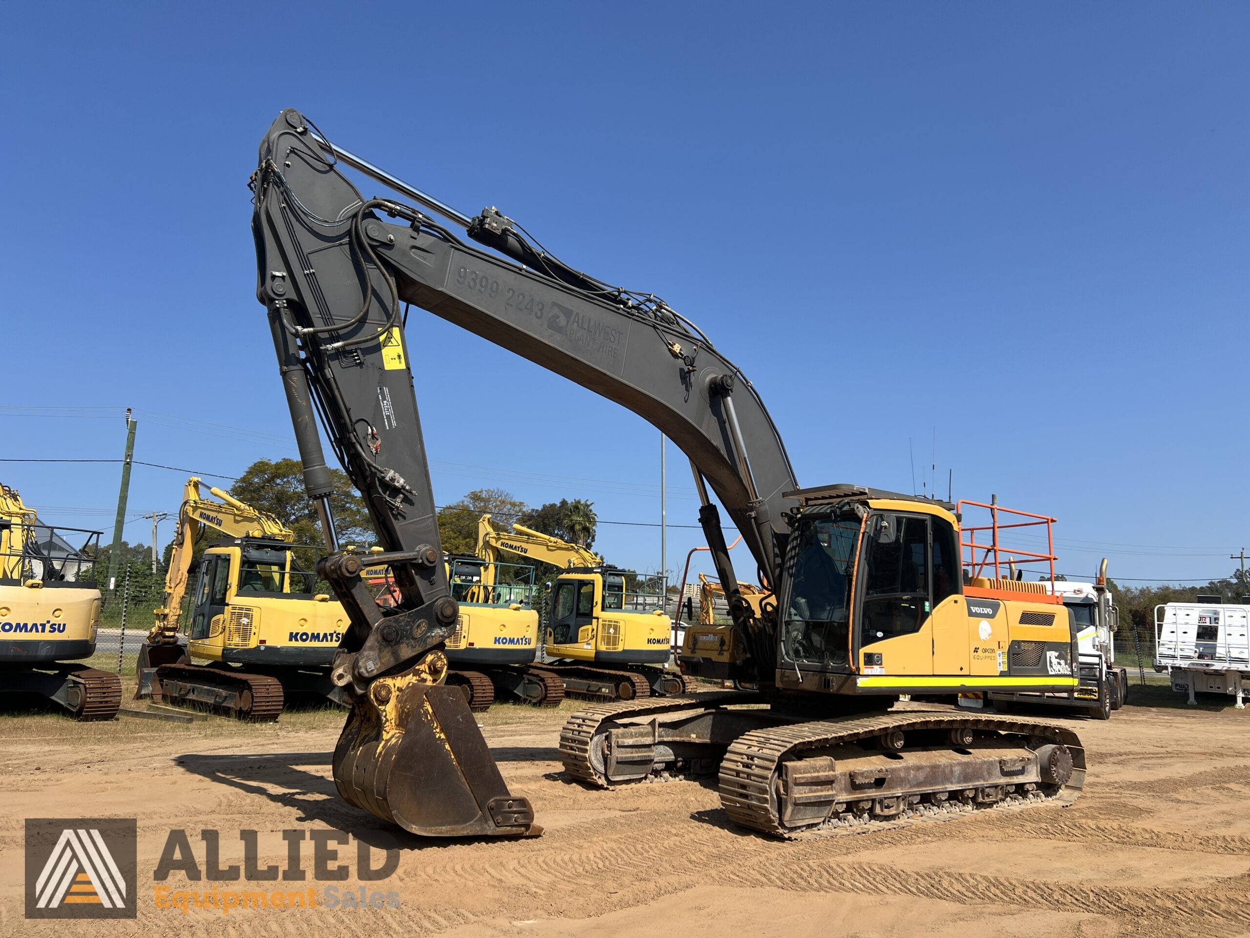 2019 VOLVO EC300D HYDRAULIC EXCAVATOR