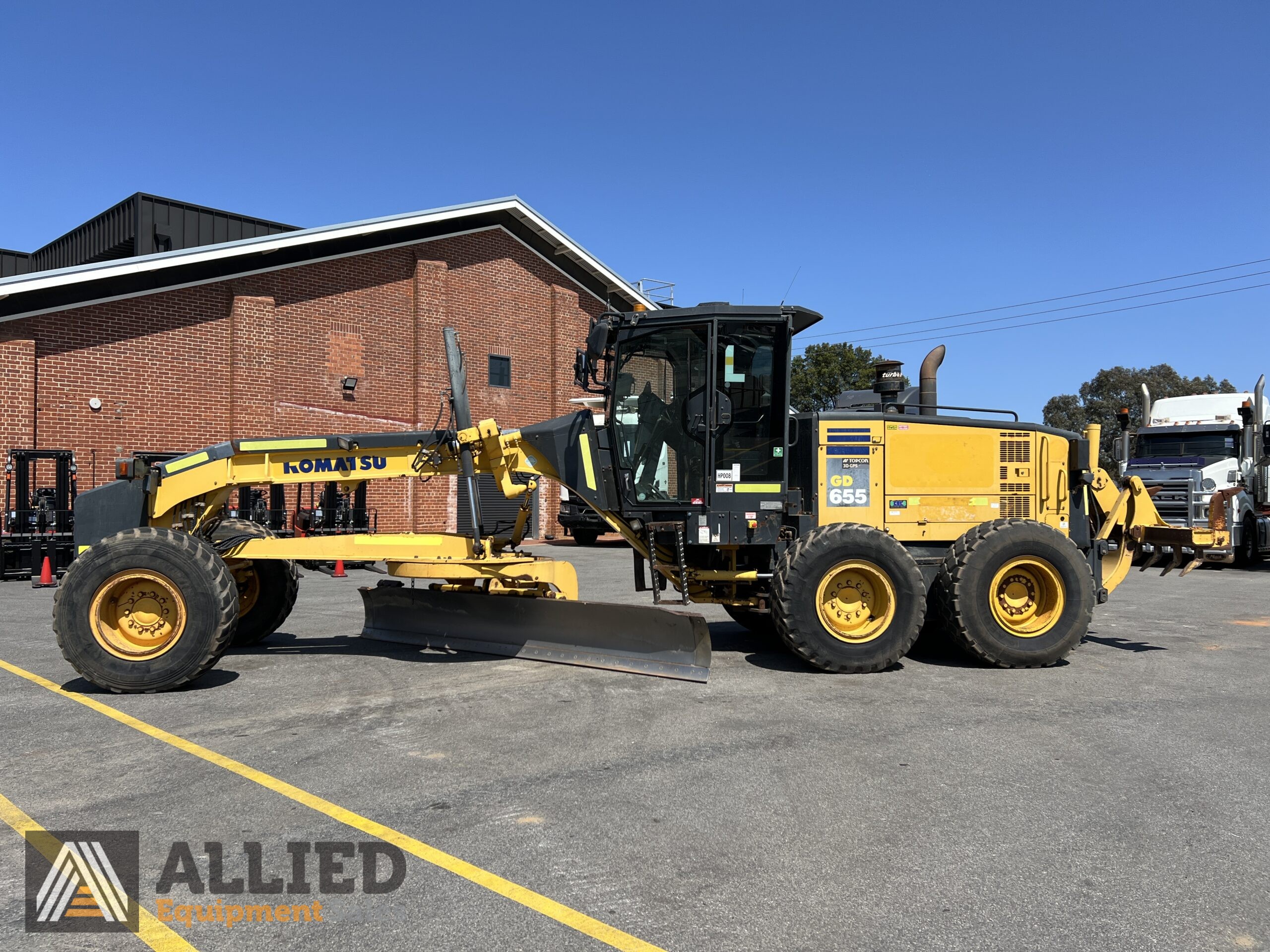 2011 KOMATSU GD655-5 MOTOR GRADER