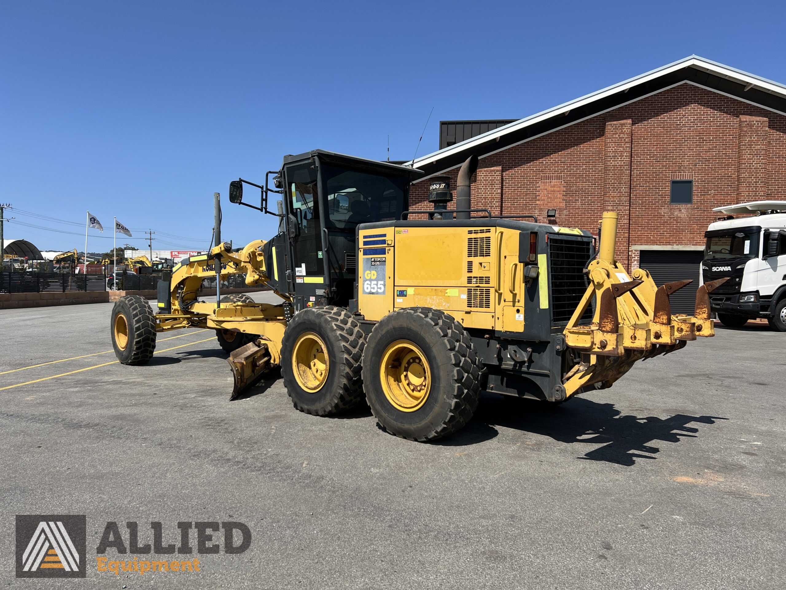 2011 KOMATSU GD655-5 MOTOR GRADER