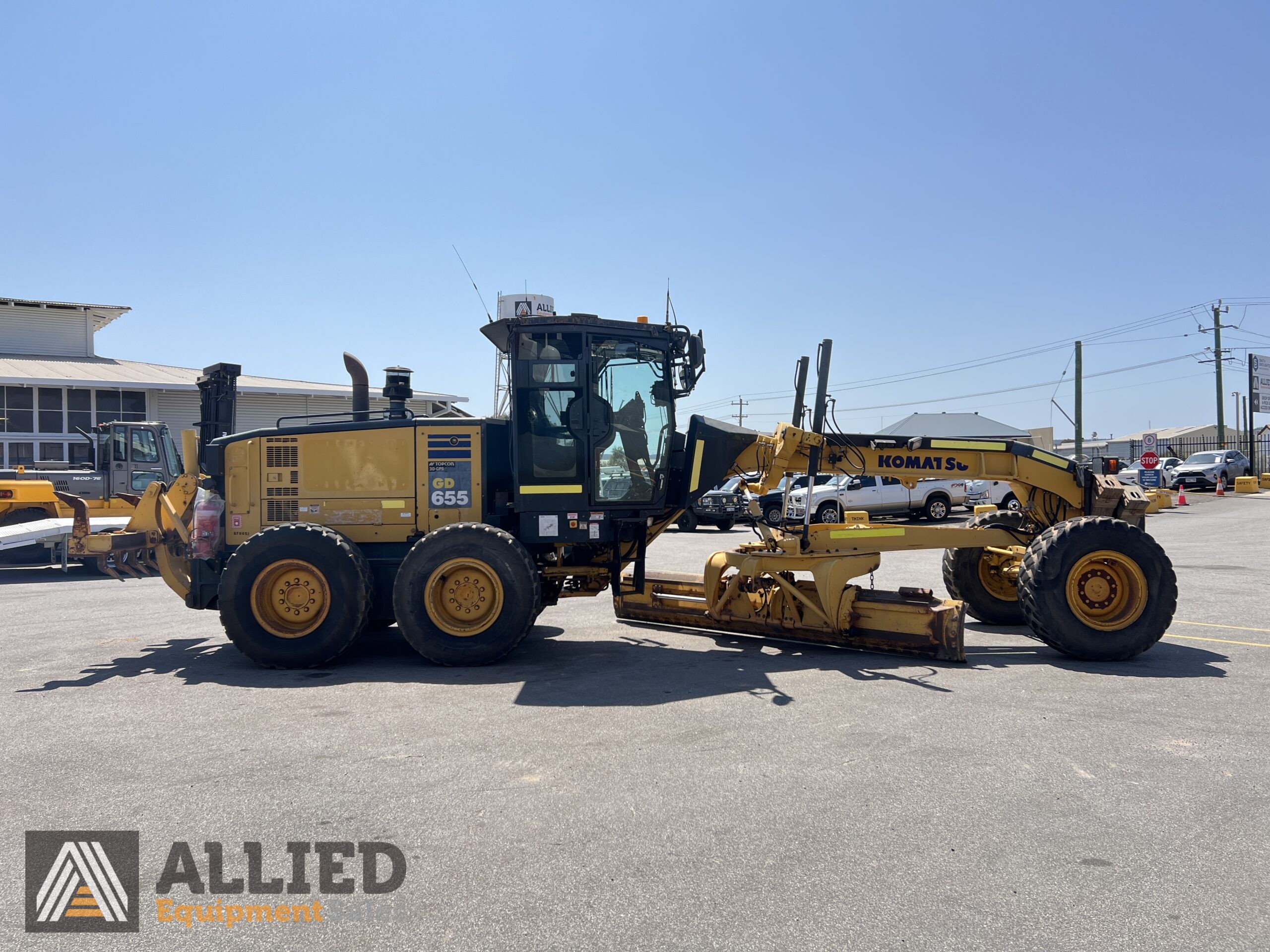 2011 KOMATSU GD655-5 MOTOR GRADER