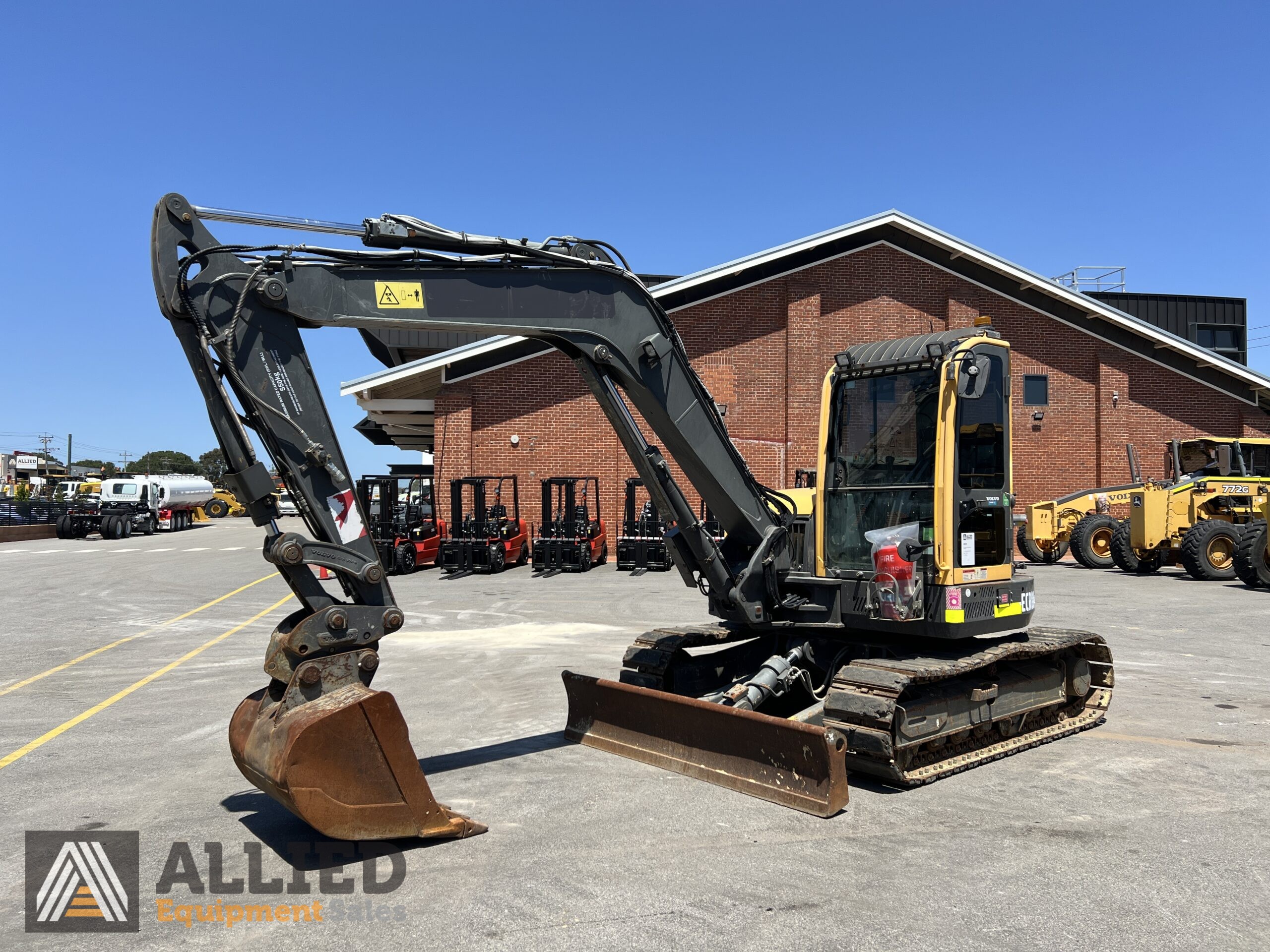 2018 VOLVO ECR88 HYDRAULIC EXCAVATOR