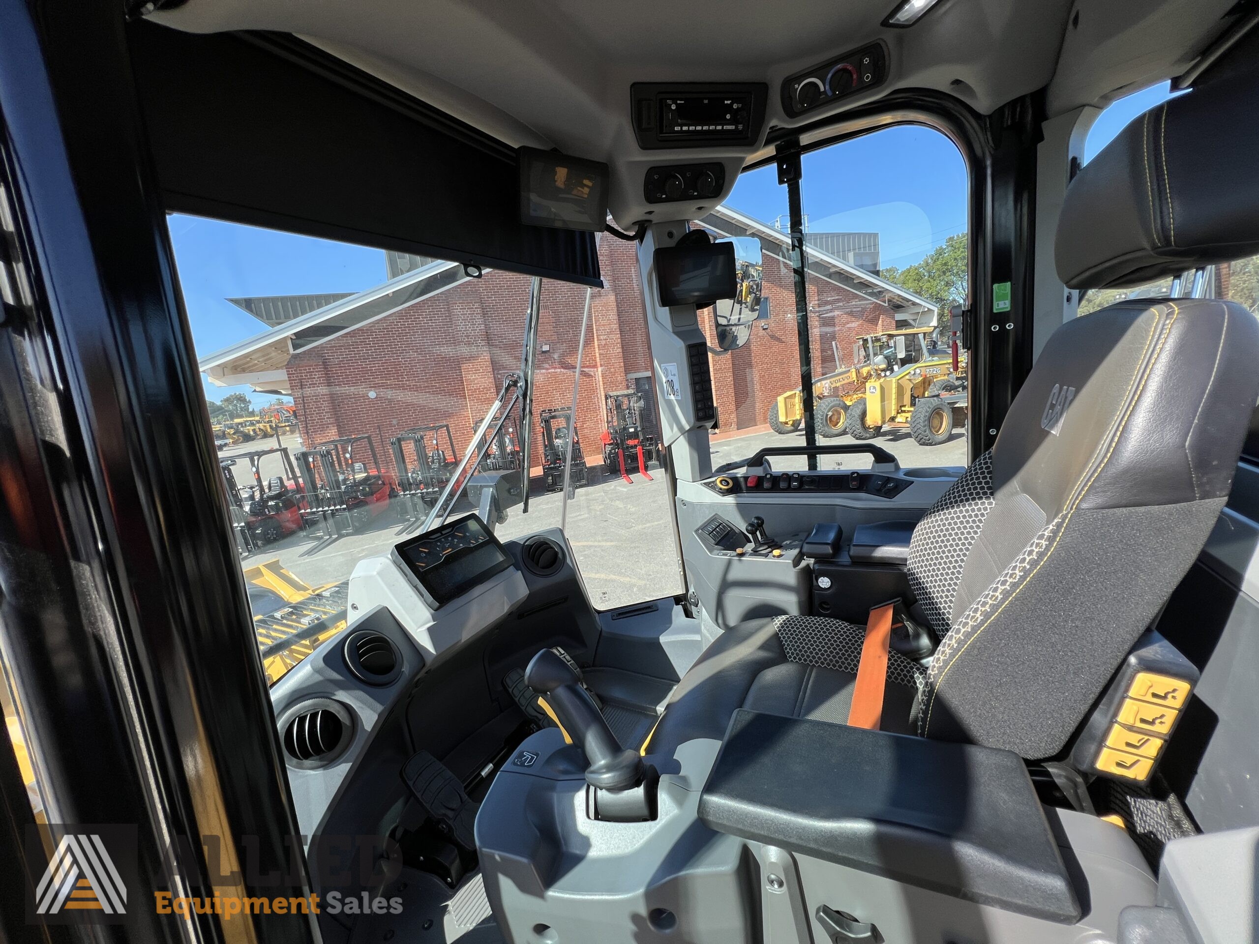 2023 CATERPILLAR 972NG WHEEL LOADER