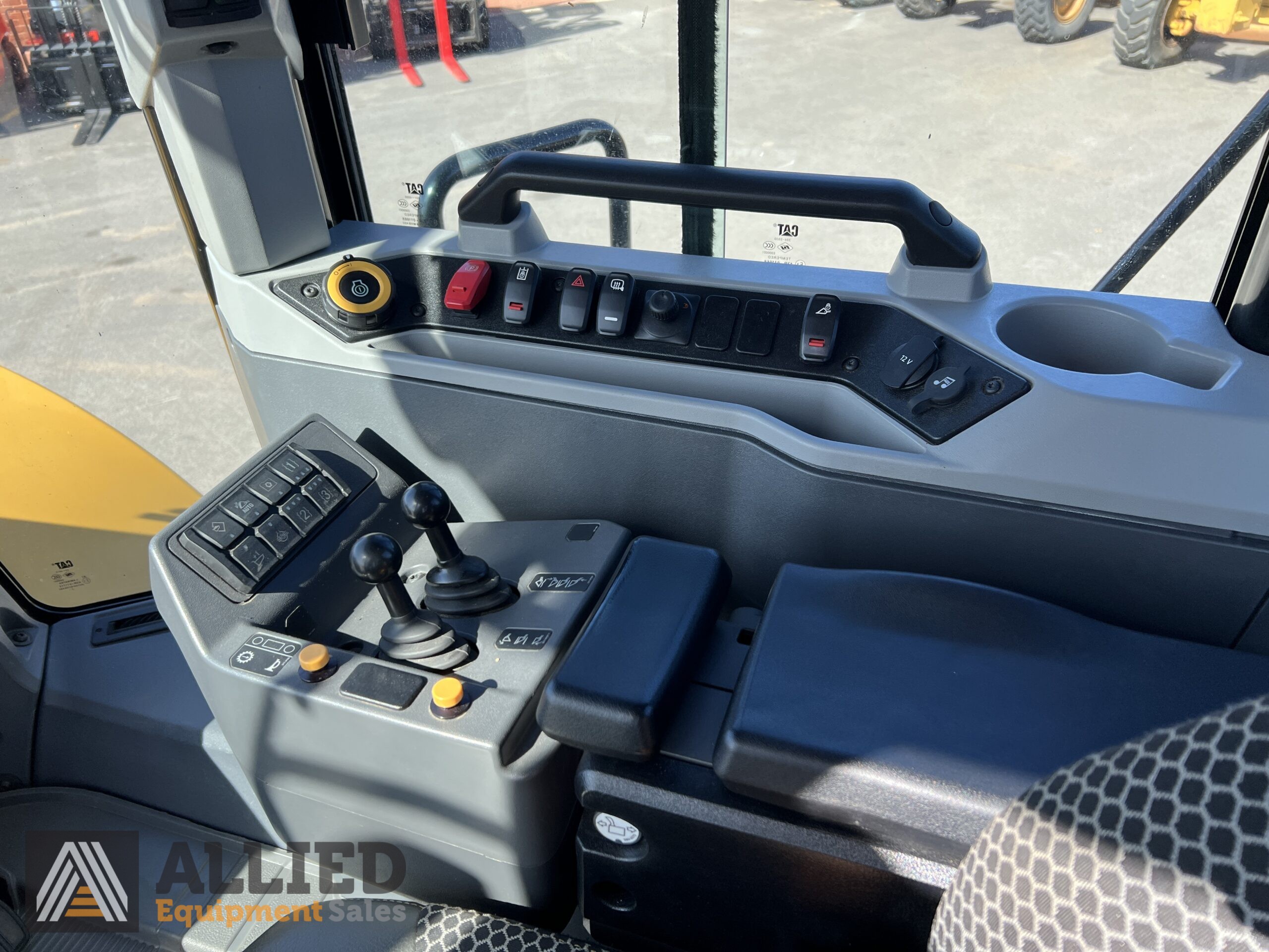 2023 CATERPILLAR 972NG WHEEL LOADER