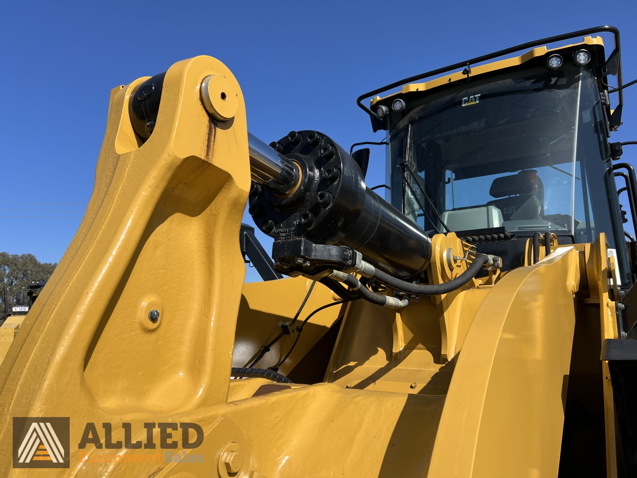 2023 CATERPILLAR 972NG WHEEL LOADER