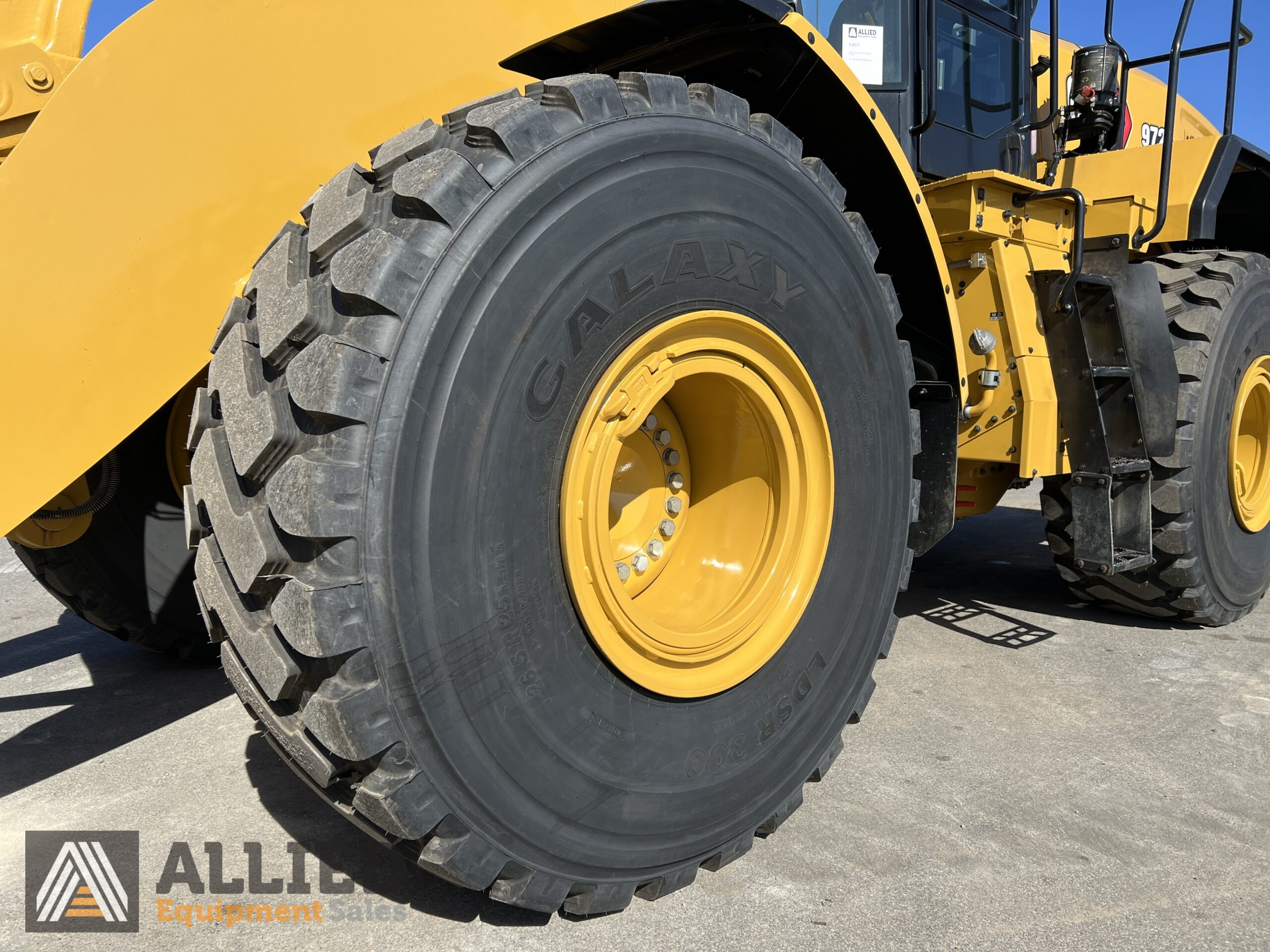 2023 CATERPILLAR 972NG WHEEL LOADER