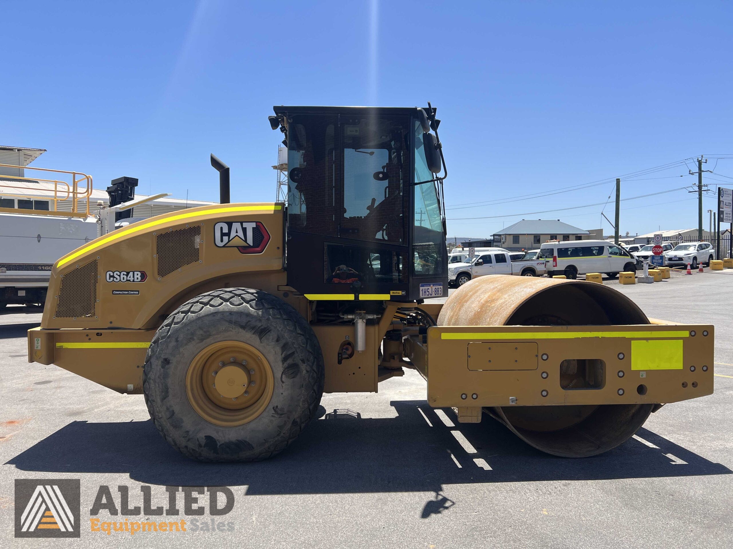 2022 CATERPILLAR CS64B SMOOTH DRUM VIBRATORY ROLLER