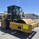 2022 CATERPILLAR CS64B SMOOTH DRUM VIBRATORY ROLLER