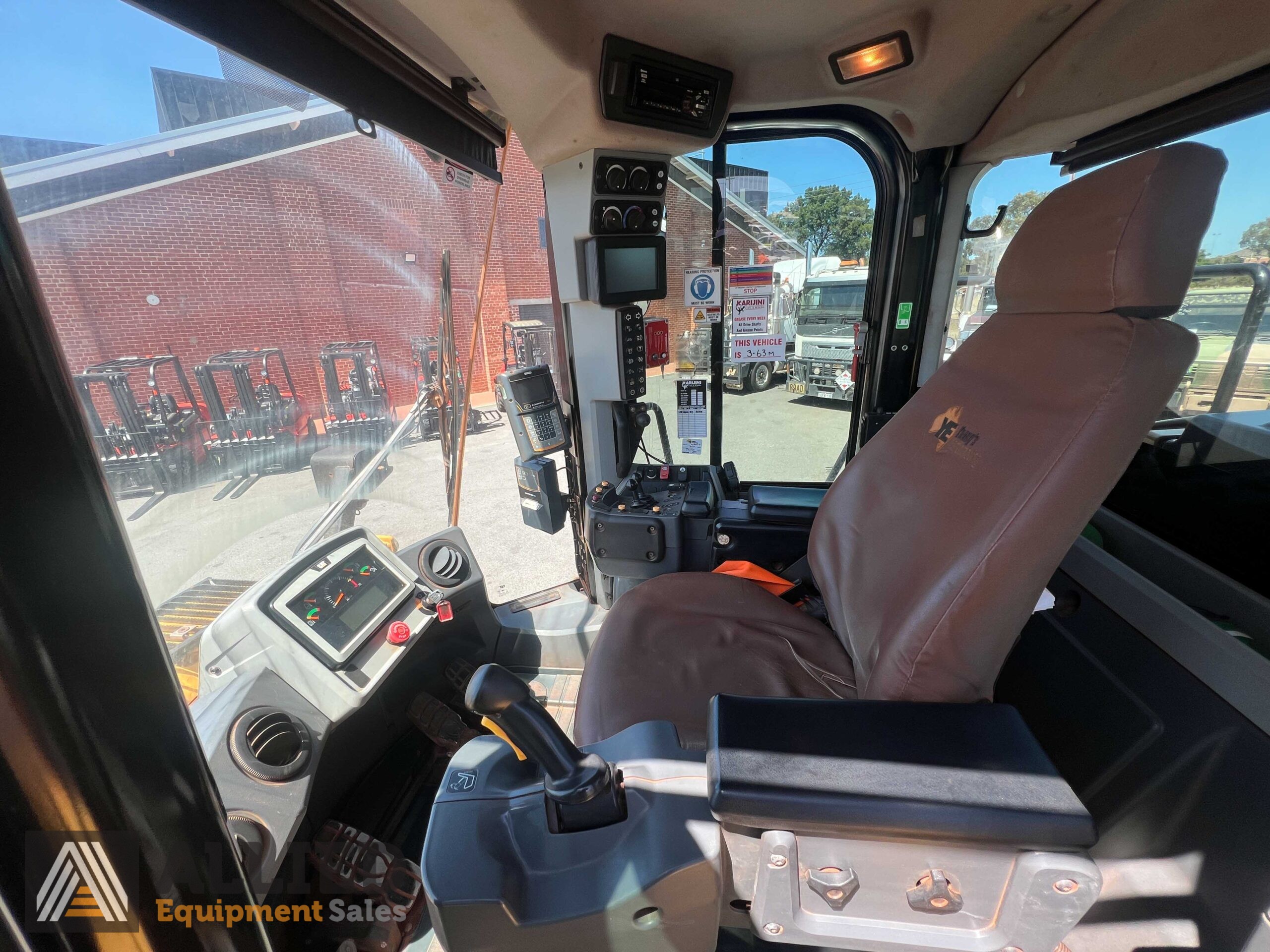 2017 CATERPILLAR 972M WHEEL LOADER