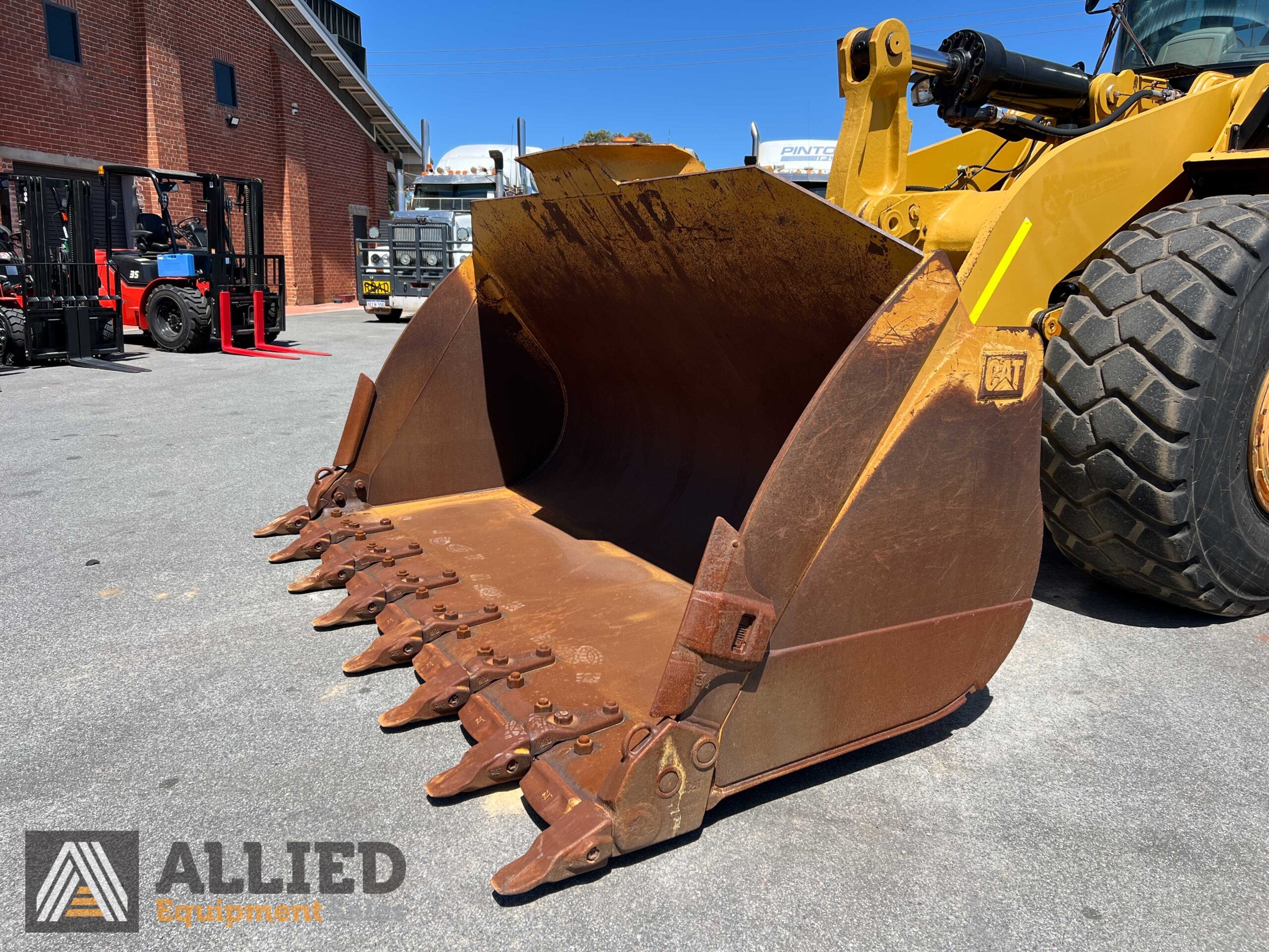 2017 CATERPILLAR 972M WHEEL LOADER