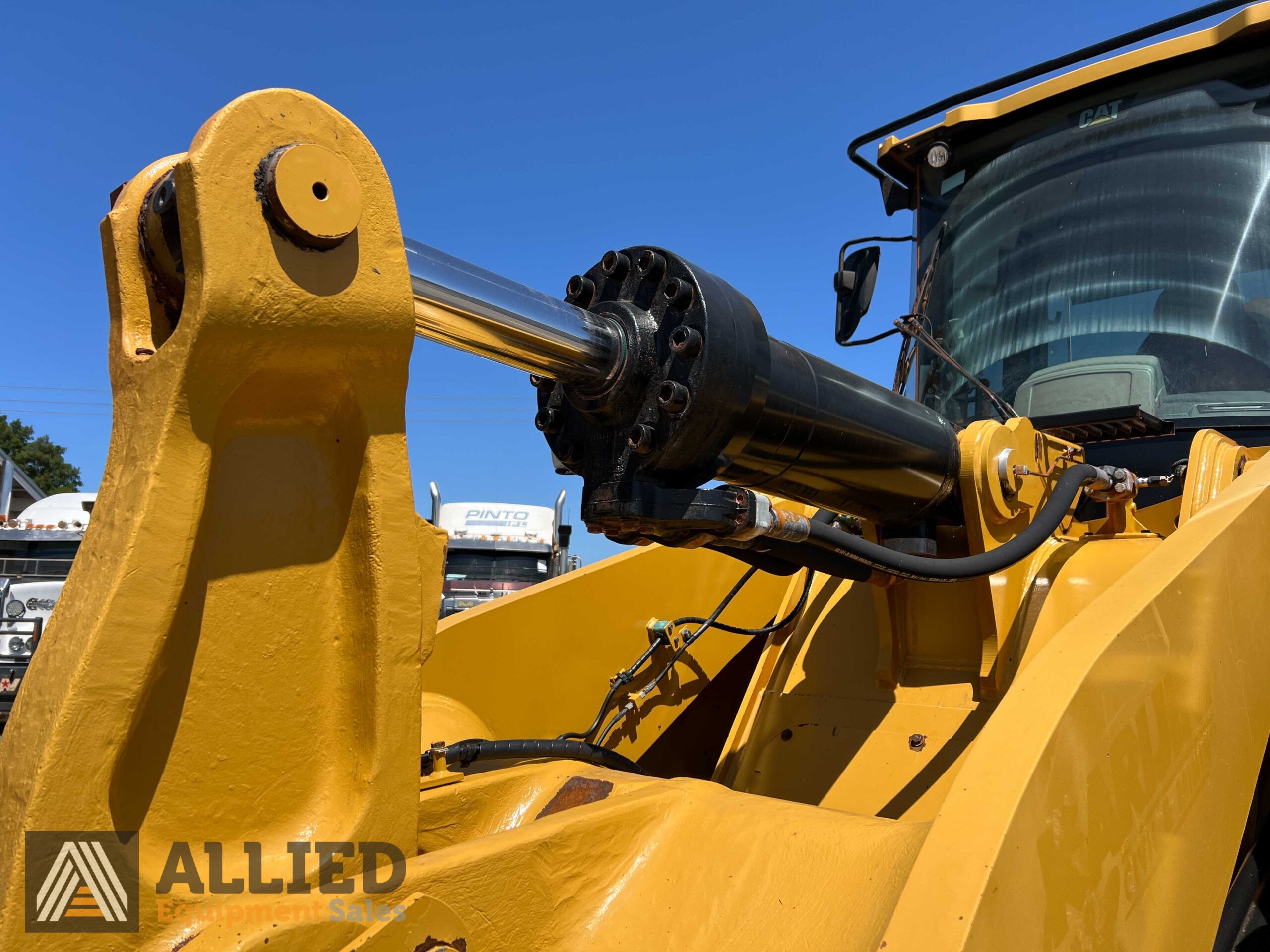 2017 CATERPILLAR 972M WHEEL LOADER