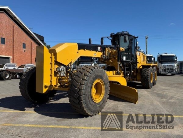 2020 CATERPILLAR 16 NG MOTOR GRADER