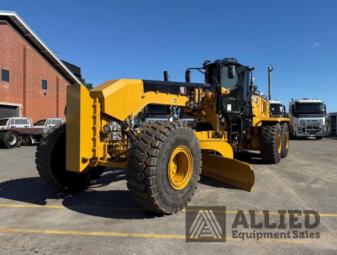 2020 CATERPILLAR 16 NG MOTOR GRADER
